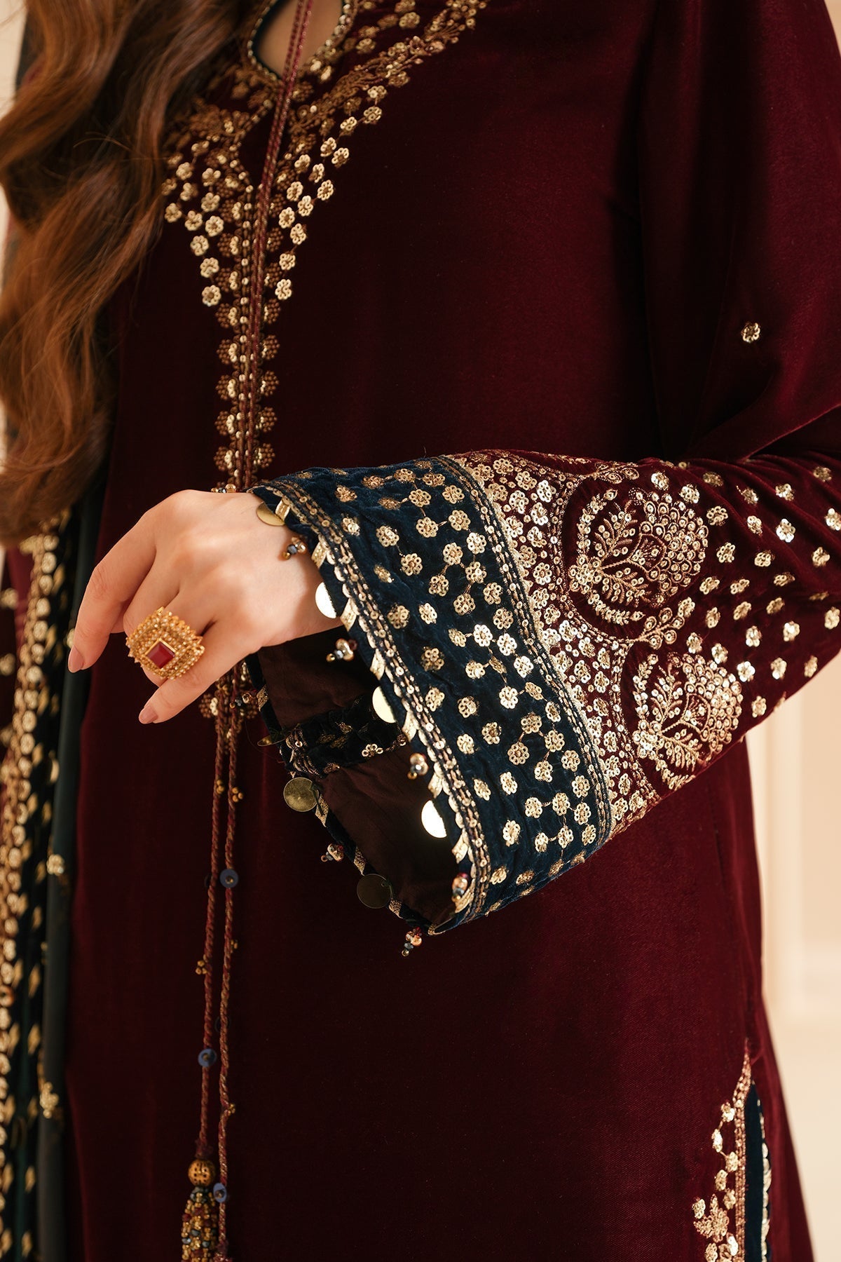 Jazmin | Velvet Edit 24 | Velvet Formal VF-2038 - Pakistani Designer Dress - by Jazmin | Type: Formal - 100% Original at Saira Sultan