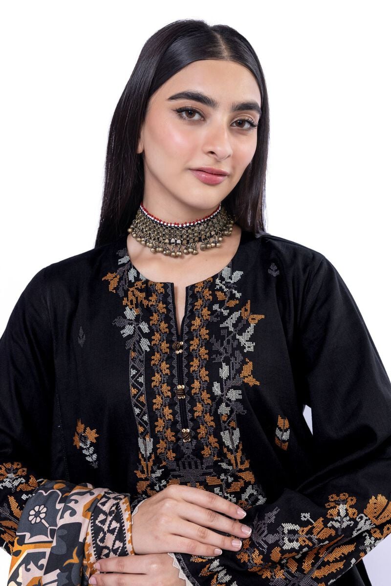 Khaadi | My Winter Mood | DCH08 L Black Cross Stitch