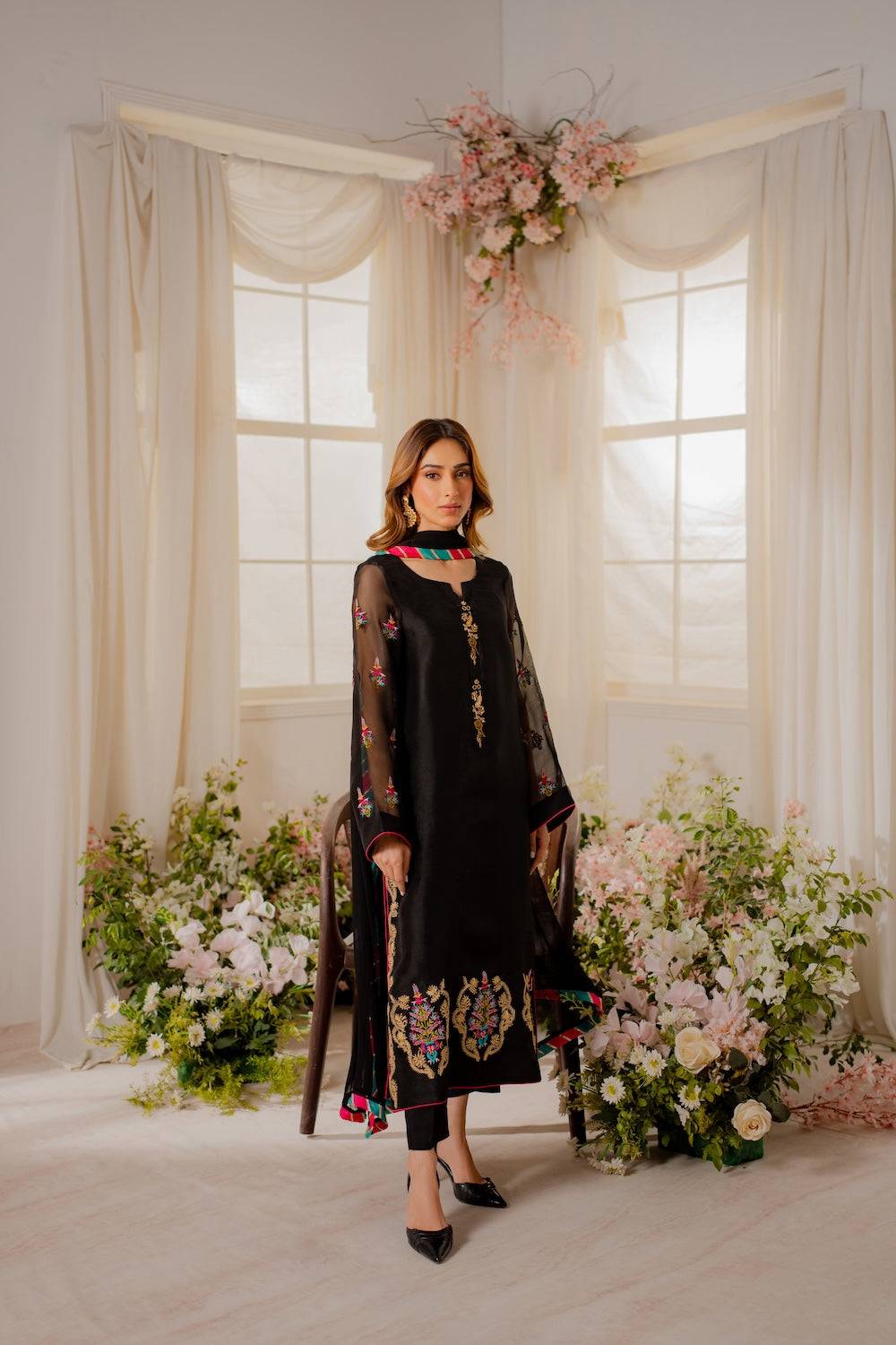 Vintage | Sohani Luxe | Apsara - Pakistani Designer Dress - by Vintage - Type : Ladies Clothes - 100% Original at Saira Sultan