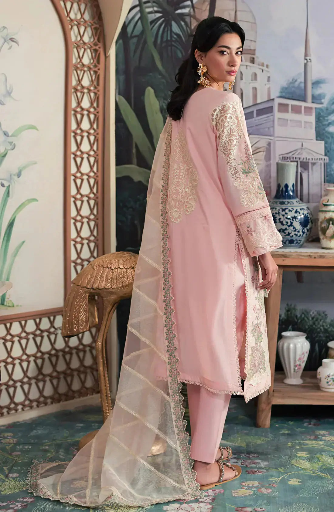 Emaan Adeel | Ayra Luxury Lawn 24 | AR-01 - Pakistani Designer Dress - by Emaan Adeel | Type: Luxury - 100% Original at Saira Sultan