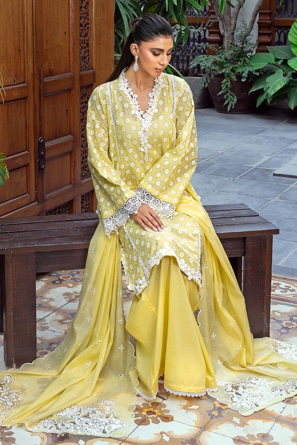 Gul Ahmed | Festive Capsule 25 | 52001 XL Pale Yellow Lawn