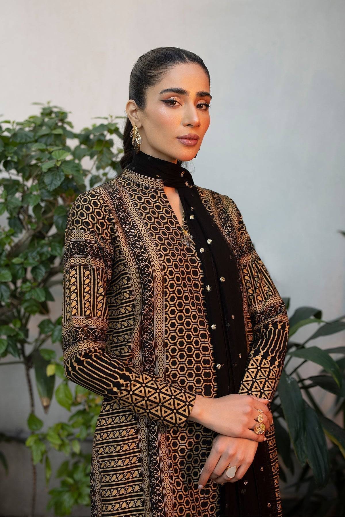 Erum Khan | Shahzeen Eid Collection | SUNSET - Pakistani Designer Dress - by Erum Khan | Type: Formal - 100% Original at Saira Sultan