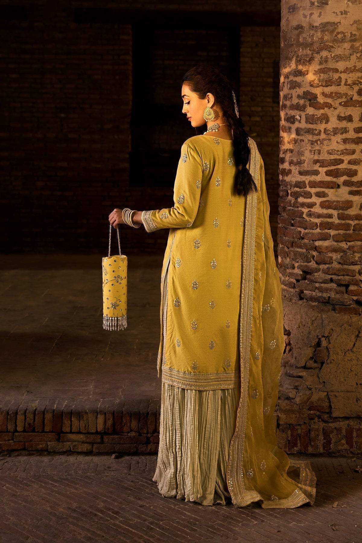 Erum Khan | Shezadian Luxe Formals | DIL ARAA - Pakistani Designer Dress - by Erum Khan | Type: Formal - 100% Original at Saira Sultan