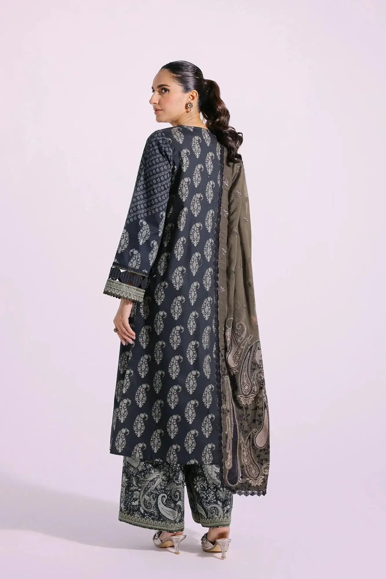 Ethnic | Rozana Collection SS 24 | E0405/203/116 - Pakistani Designer Dress - by Ethnic | Type: Luxury - 100% Original at Saira Sultan