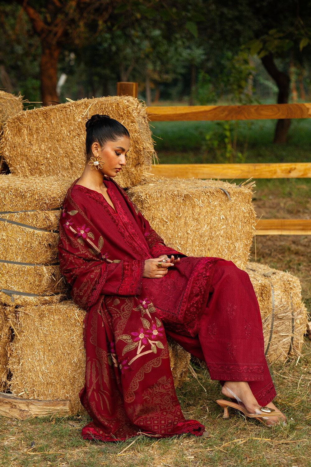 Saira Rizwan | Winter 2024 | ESPER-SRW24-05 M Maroon Khaddar