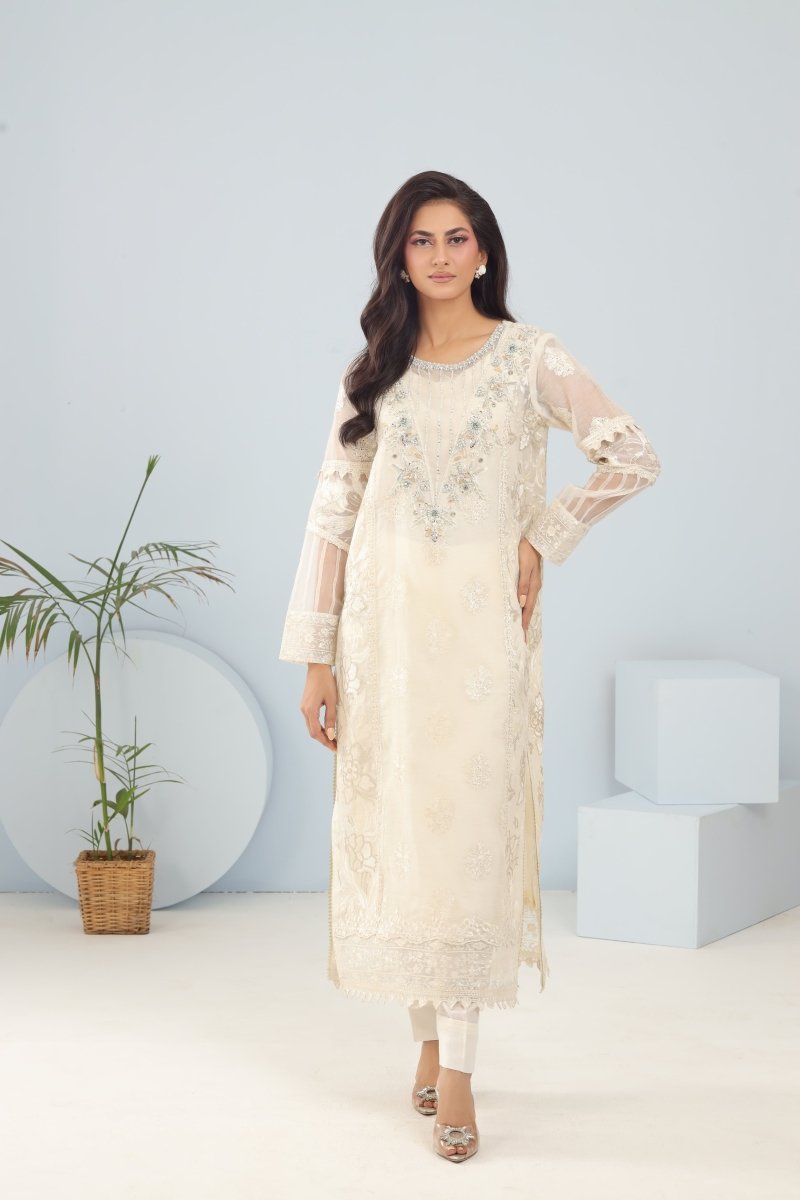 Panache | Pret | Frosty Elegance Medium