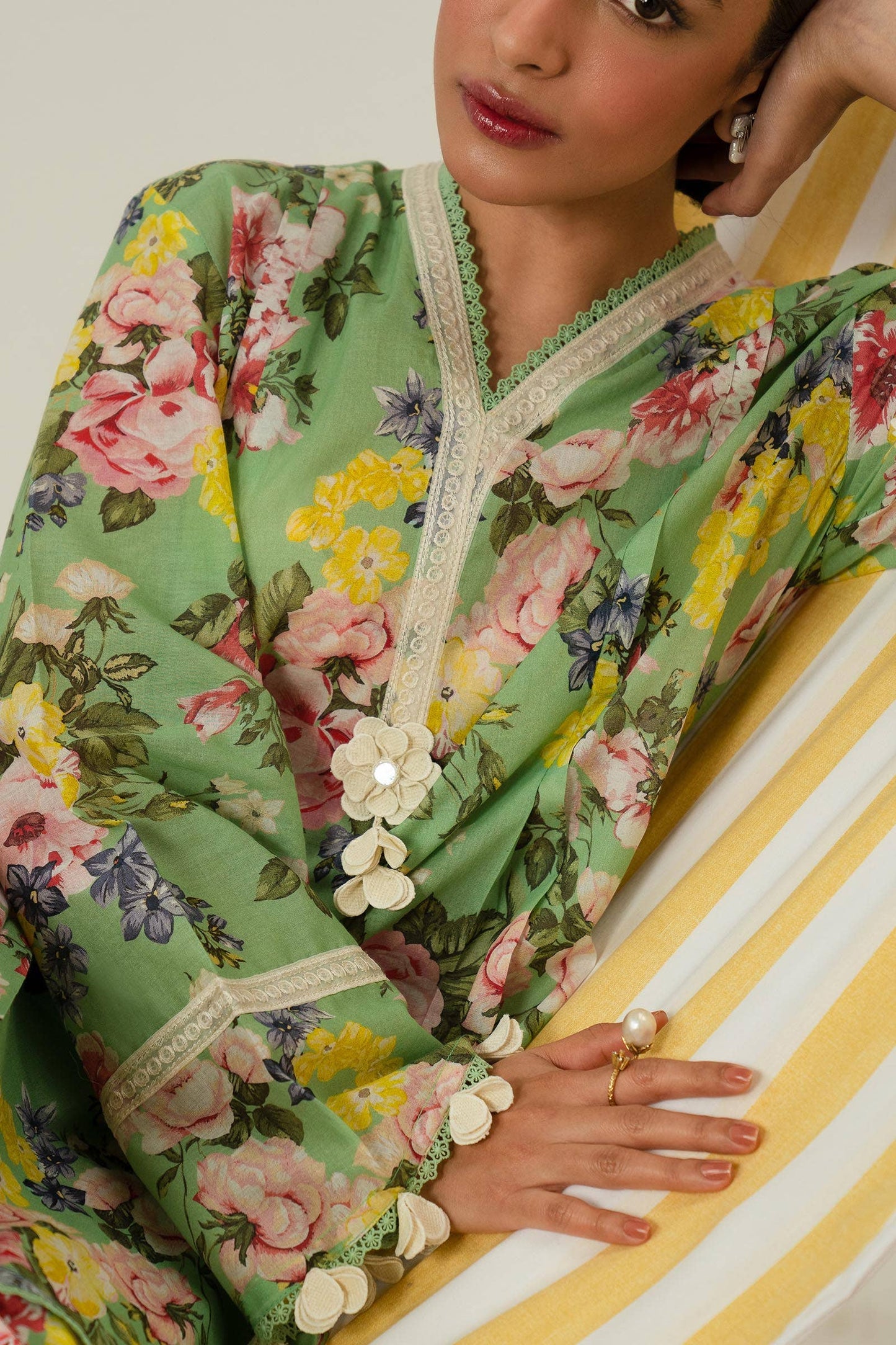 Sana Safinaz | Mahay Summer Lawn 24 | S-35 - Pakistani Designer Dress - by Sana Safinaz | Type: Luxury - 100% Original at Saira Sultan