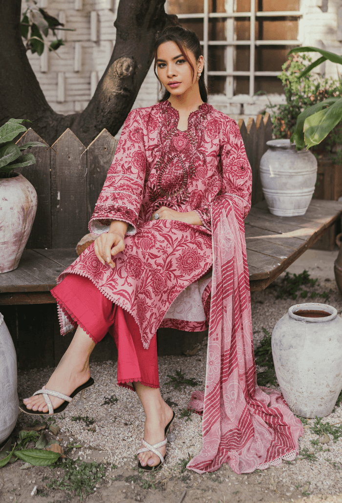 Humdum | Gardenia Lawn | D010 - Pakistani Designer Dress - by HumDum | Type: Luxury - 100% Original at Saira Sultan