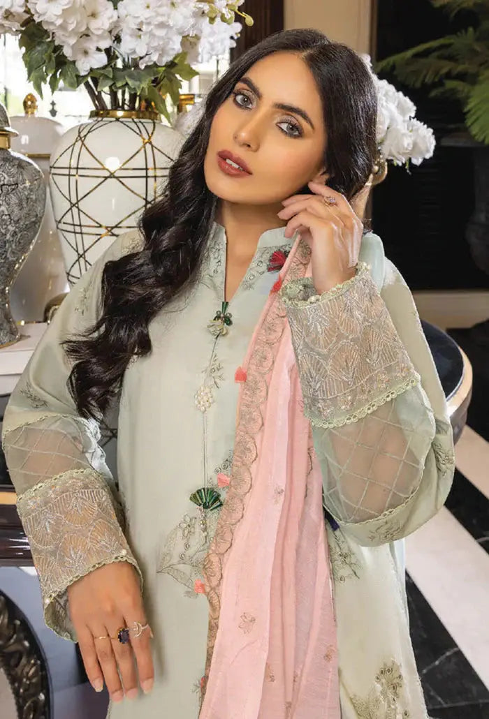 Humdum | Charlotte Chikankari Lawn | D05 - Pakistani Designer Dress - by HumDum | Type: Luxury - 100% Original at Saira Sultan