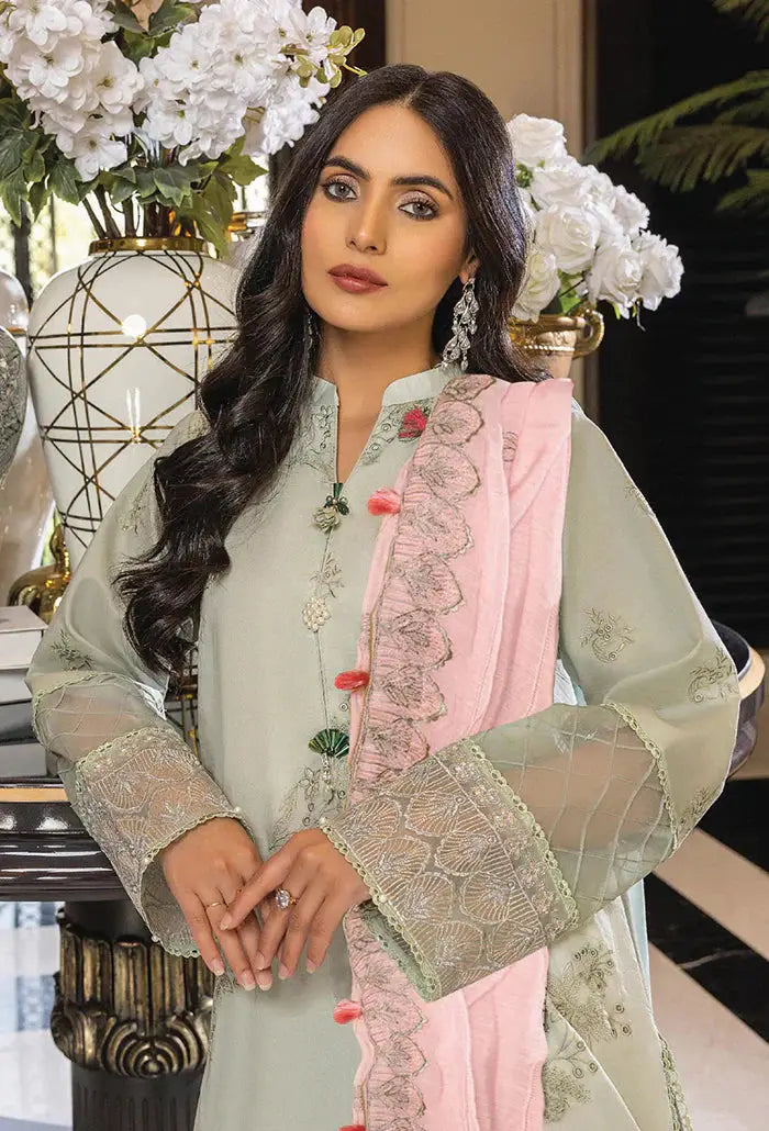 Humdum | Charlotte Chikankari Lawn | D05 - Pakistani Designer Dress - by HumDum | Type: Luxury - 100% Original at Saira Sultan