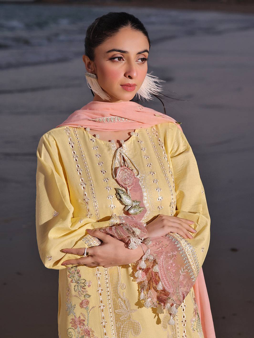 Izel | Saahil Signature Lawn 24 | MUSHQ - Pakistani Designer Dress - by Izel | Type: Luxury - 100% Original at Saira Sultan