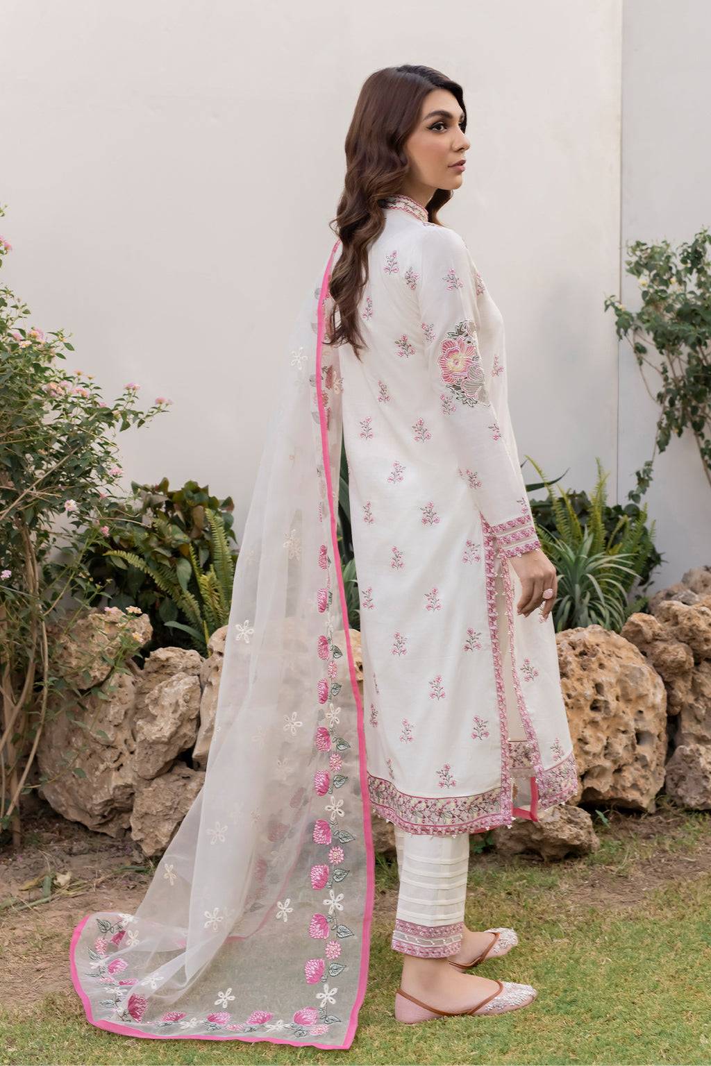 Iznik | Lawnkari 24 | UE-157 CANDYTUFT - Pakistani Designer Dress - by Iznik | Type: Formal - 100% Original at Saira Sultan
