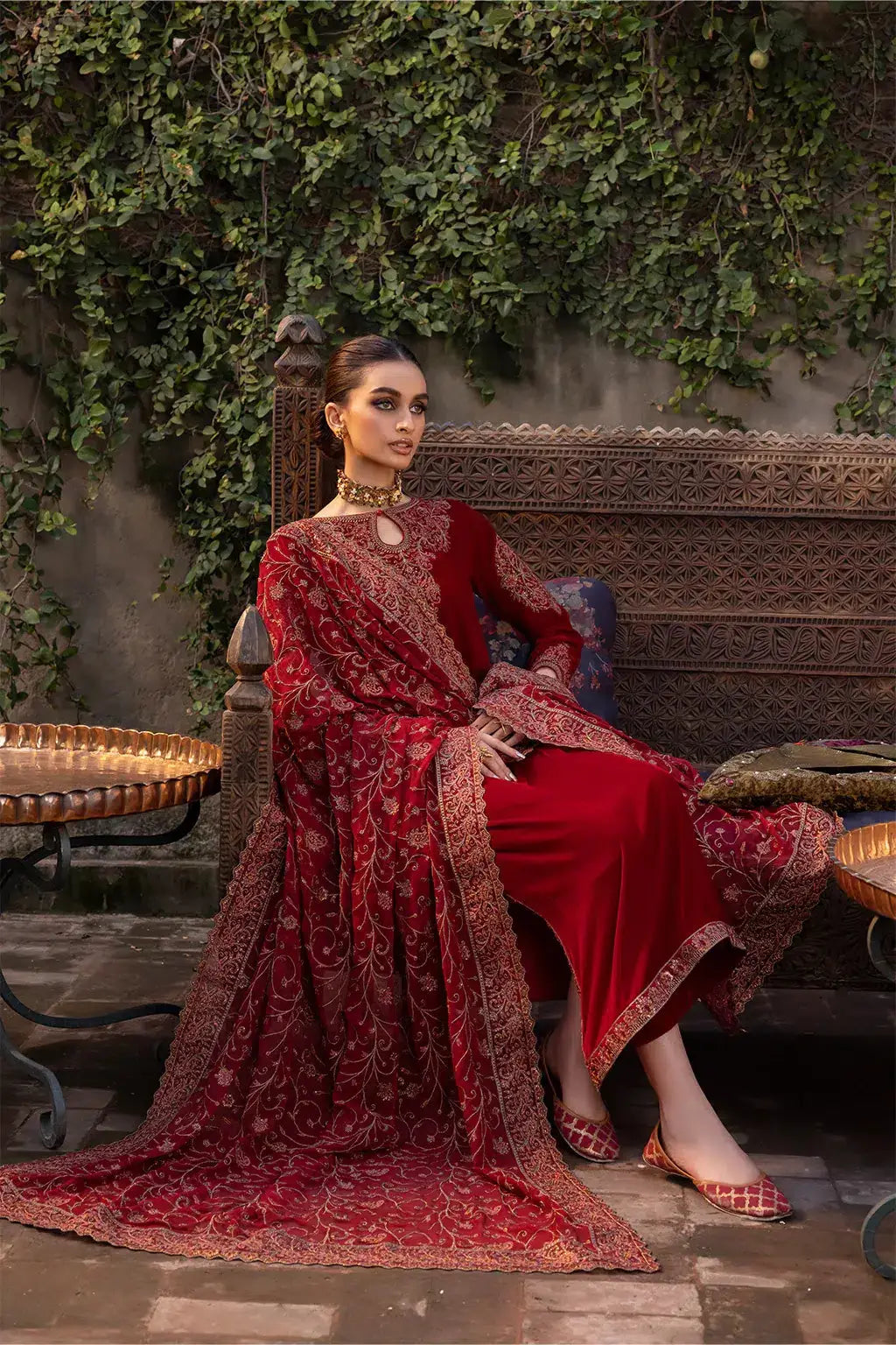 Iznik | Festive Velvet 23 | IV-37 MANIJEH - Pakistani Designer Dress - by Iznik | Type: Formal - 100% Original at Saira Sultan