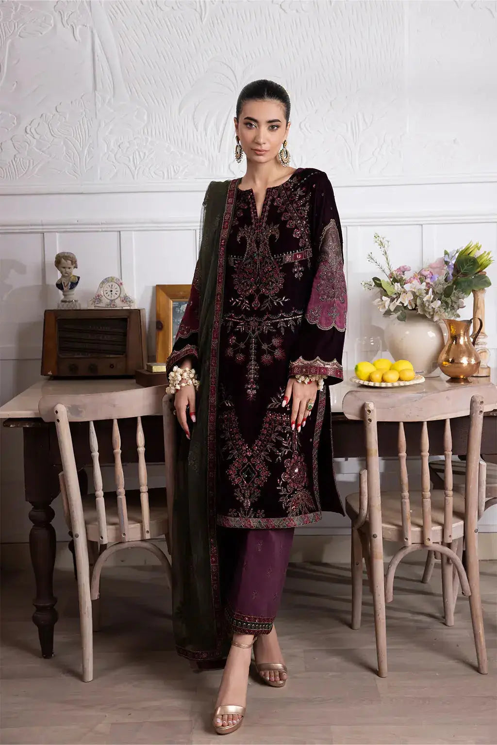 Iznik | Festive Velvet 23 | IV-30 AZITAH - Pakistani Designer Dress - by Iznik | Type: Formal - 100% Original at Saira Sultan