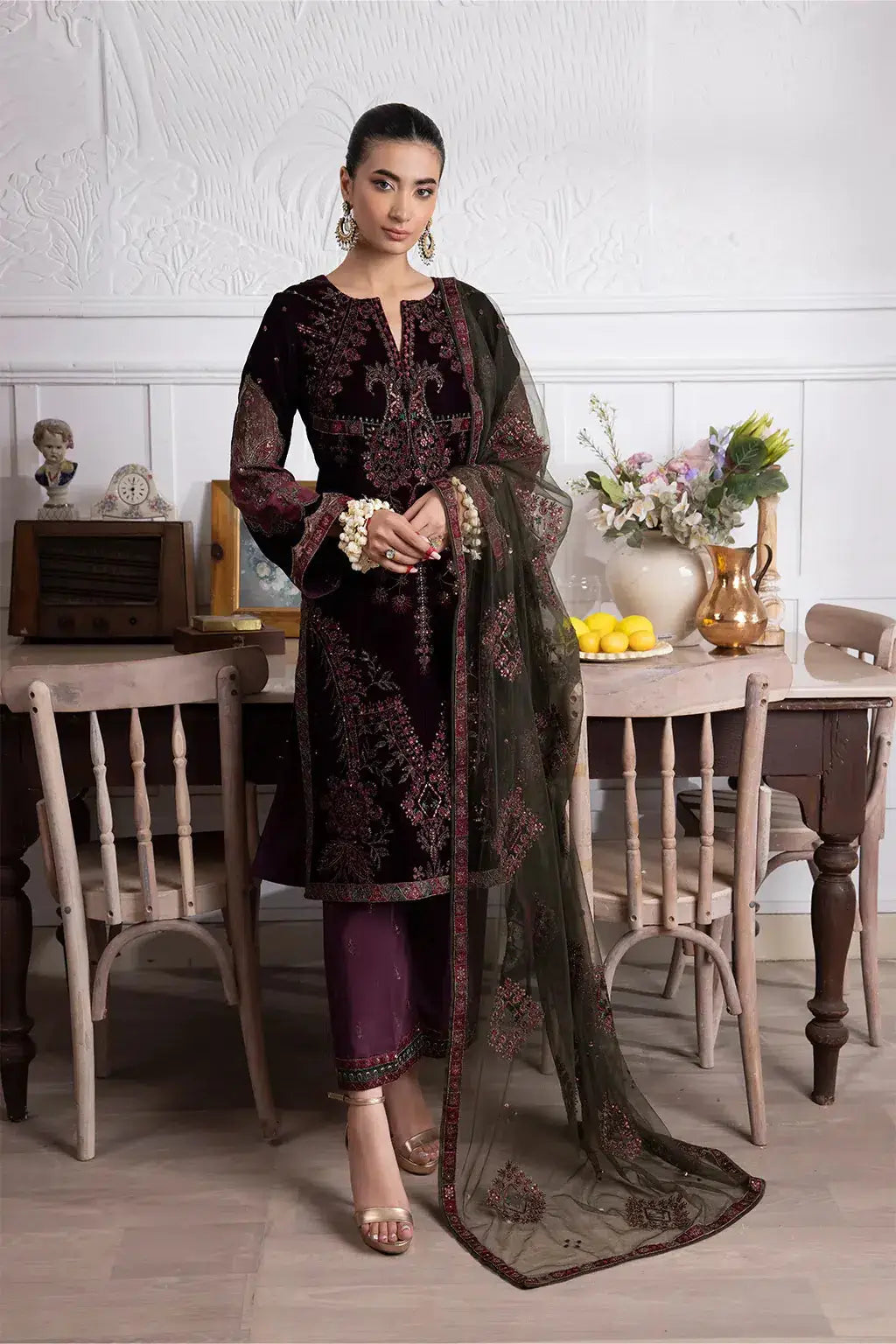 Iznik | Festive Velvet 23 | IV-30 AZITAH - Pakistani Designer Dress - by Iznik | Type: Formal - 100% Original at Saira Sultan