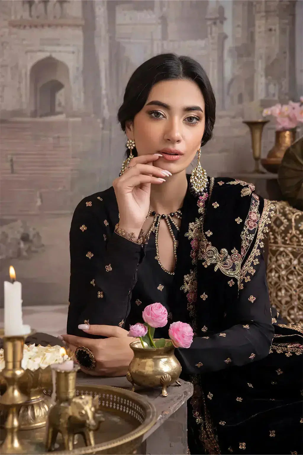 Iznik | Festive Velvet 23 | IV-28 LEILA - Pakistani Designer Dress - by Iznik | Type: Formal - 100% Original at Saira Sultan