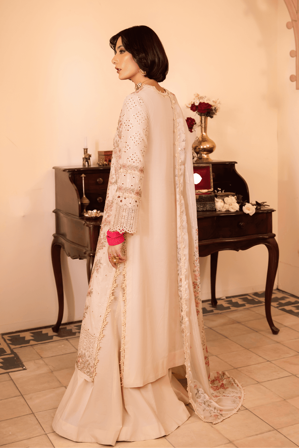 Iznik | Nani Ka Ghar | NKG-12 - Pakistani Designer Dress - by Iznik | Type: Luxury - 100% Original at Saira Sultan