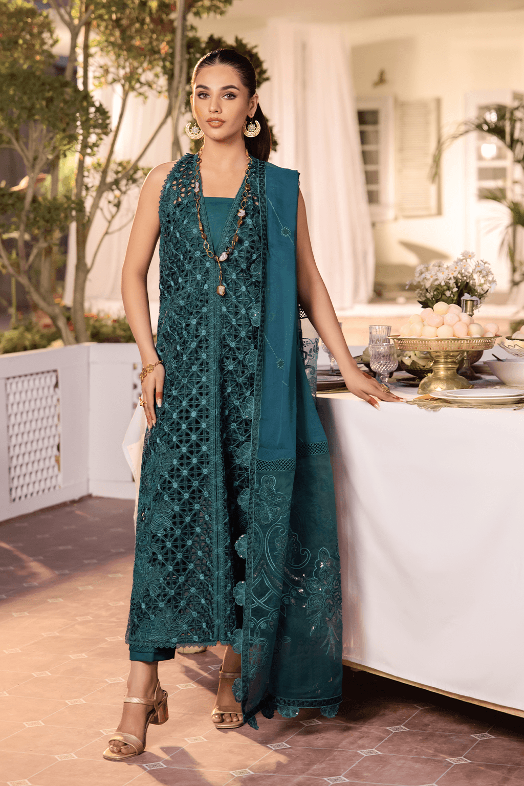 Iznik | Nani Ka Ghar | NKG-07 - Pakistani Designer Dress - by Iznik | Type: Luxury - 100% Original at Saira Sultan