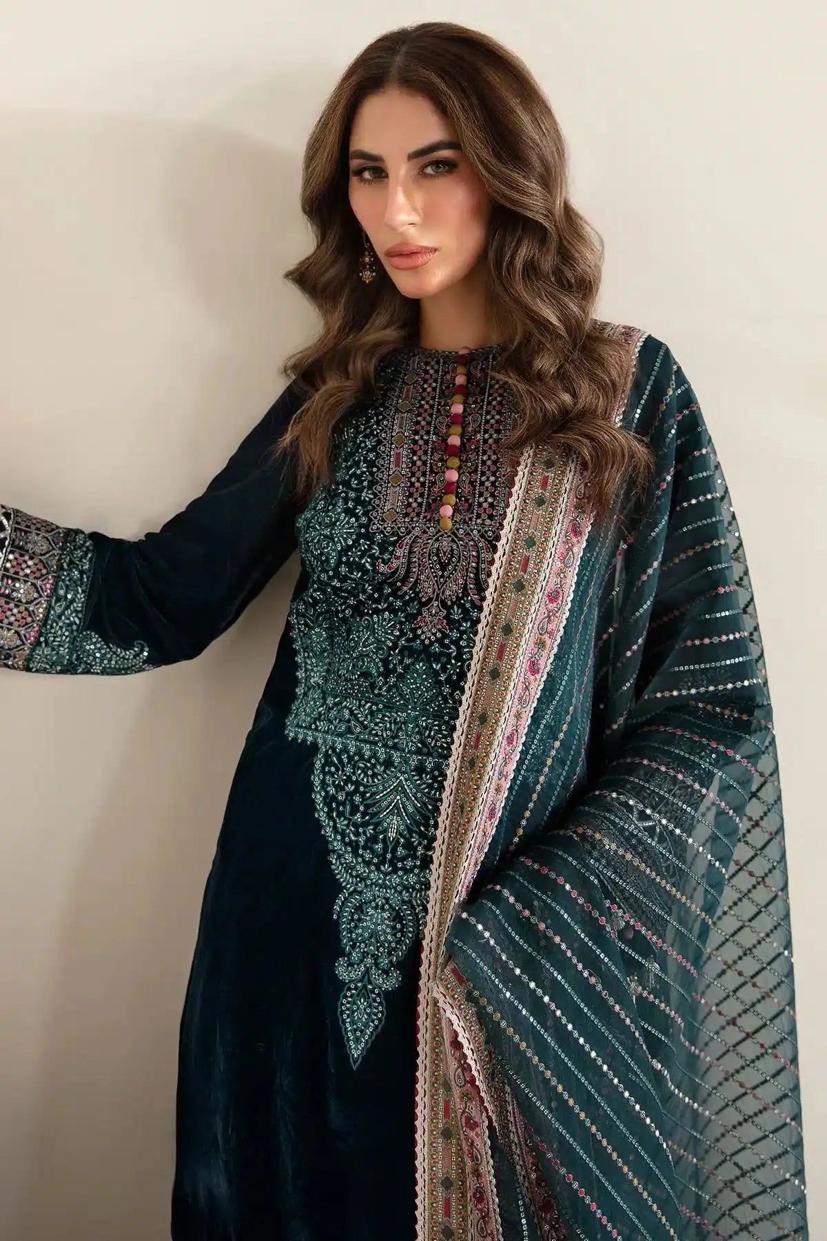 Jazmin | Velvet 23 | VF-2006 - Pakistani Designer Dress - by Jazmin | Type: Formal - 100% Original at Saira Sultan