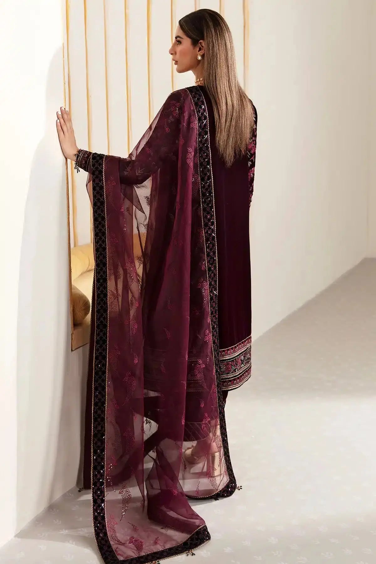 Jazmin | Velvet 23 | VF-2010 - Pakistani Designer Dress - by Jazmin | Type: Formal - 100% Original at Saira Sultan