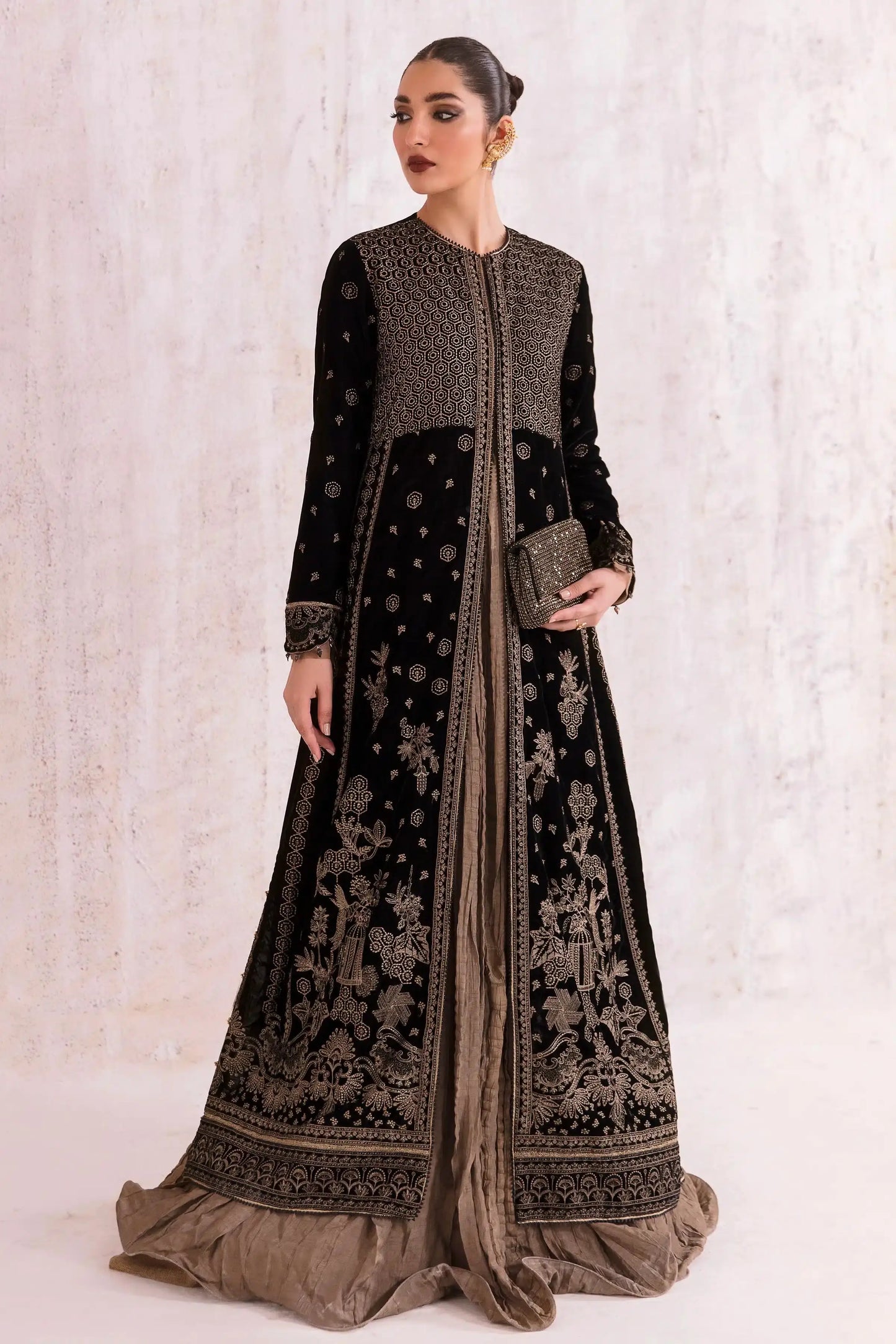 Jazmin | Velvet 23 | VF-2001 - Pakistani Designer Dress - by Jazmin | Type: Formal - 100% Original at Saira Sultan