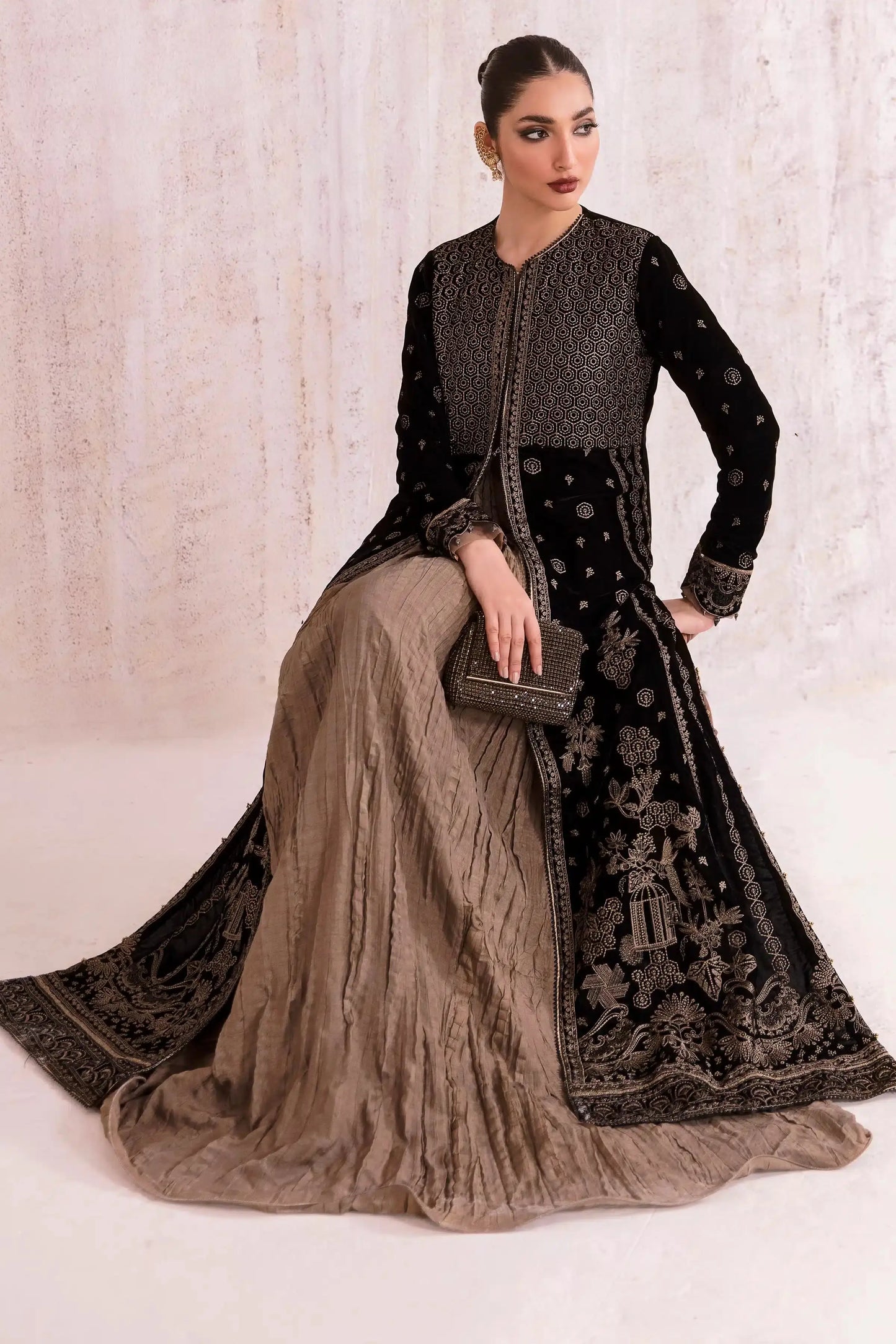 Jazmin | Velvet 23 | VF-2001 - Pakistani Designer Dress - by Jazmin | Type: Formal - 100% Original at Saira Sultan