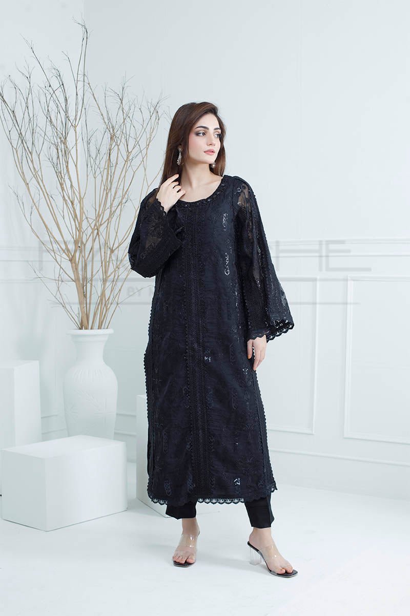 Panache | Pret | Black Radiance Medium