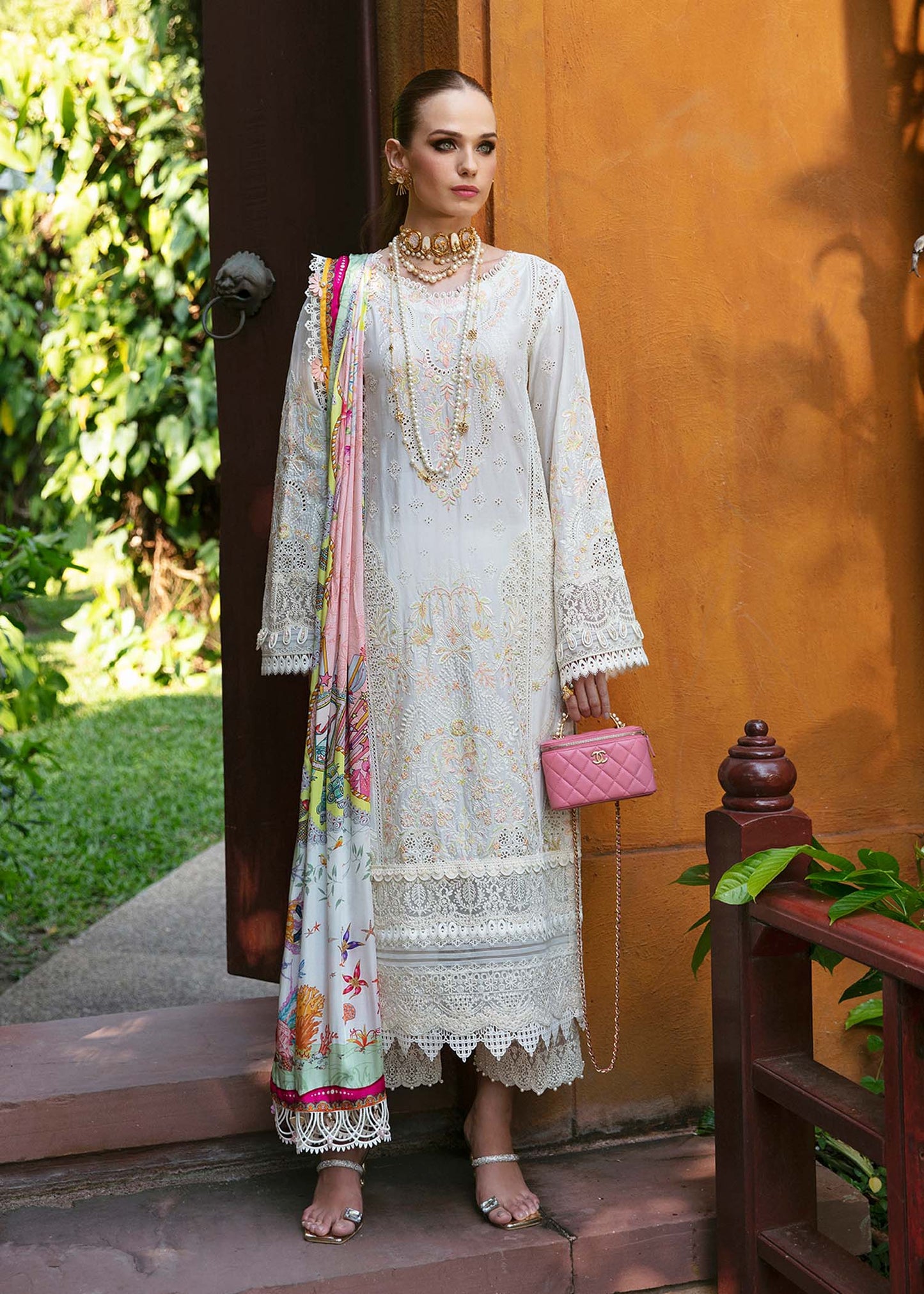Kanwal Malik | Sareen Luxury Lawn 24 | Daisy - Pakistani Designer Dress - by Kanwal Malik | Type: Luxury - 100% Original at Saira Sultan