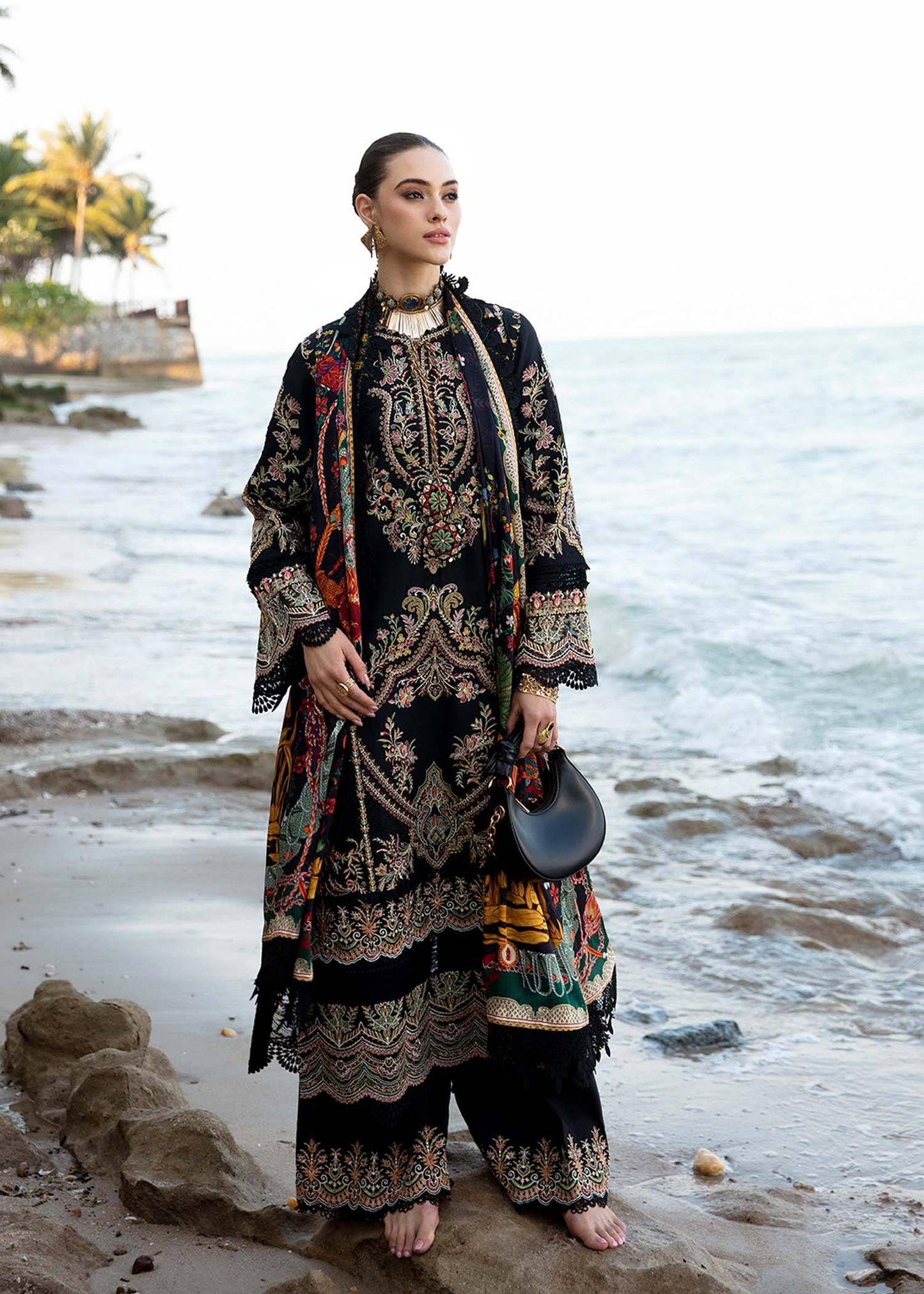 Kanwal Malik | Sareen Luxury Lawn 24 | Gloria - Pakistani Designer Dress - by Kanwal Malik | Type: Luxury - 100% Original at Saira Sultan
