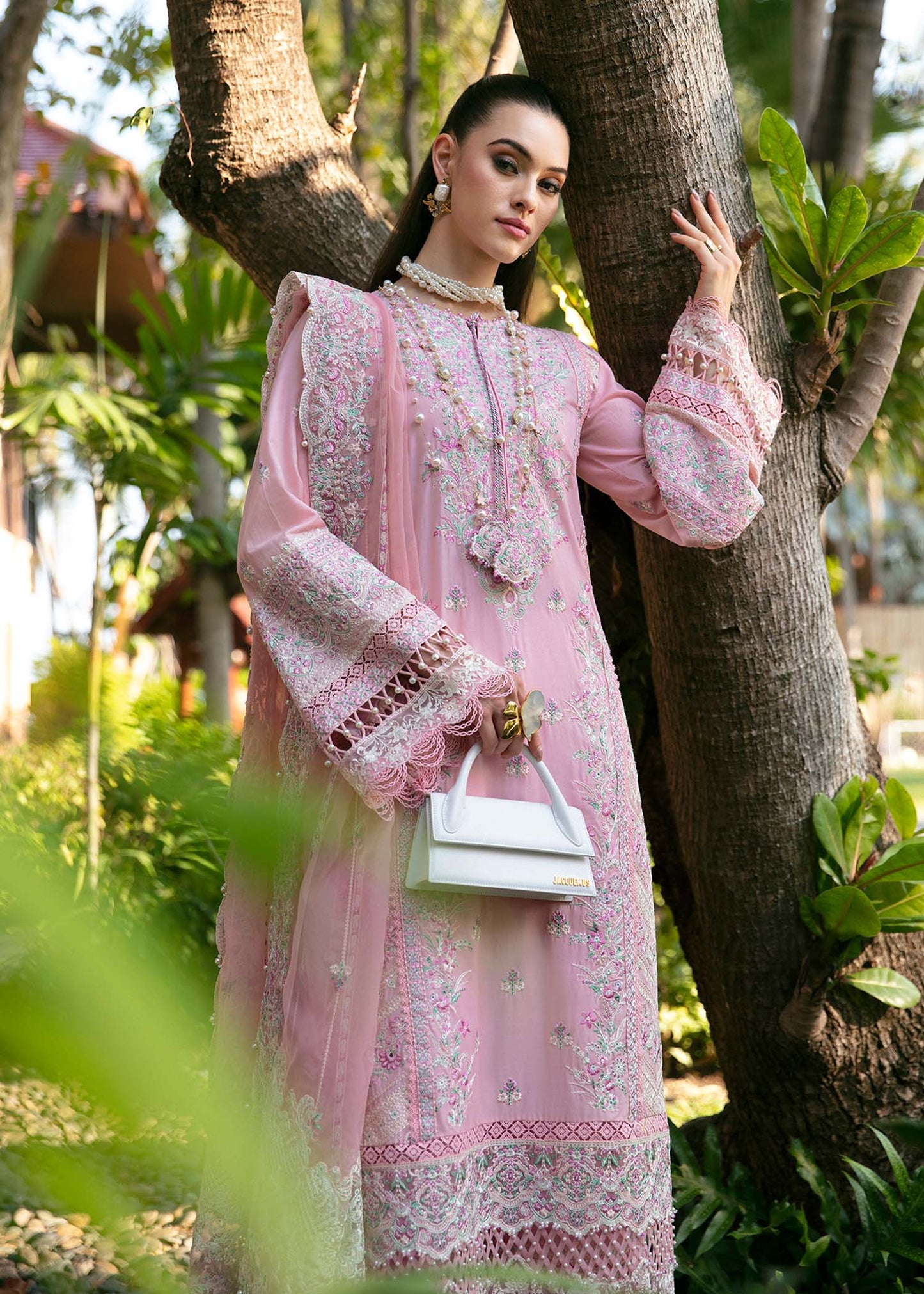 Kanwal Malik | Sareen Luxury Lawn 24 | Misty - Pakistani Designer Dress - by Kanwal Malik | Type: Luxury - 100% Original at Saira Sultan