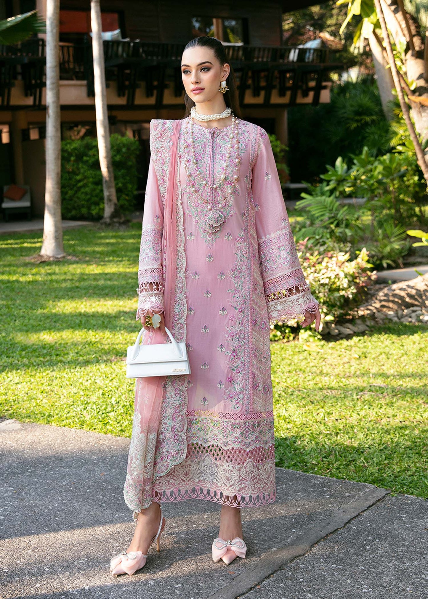 Kanwal Malik | Sareen Luxury Lawn 24 | Misty - Pakistani Designer Dress - by Kanwal Malik | Type: Luxury - 100% Original at Saira Sultan