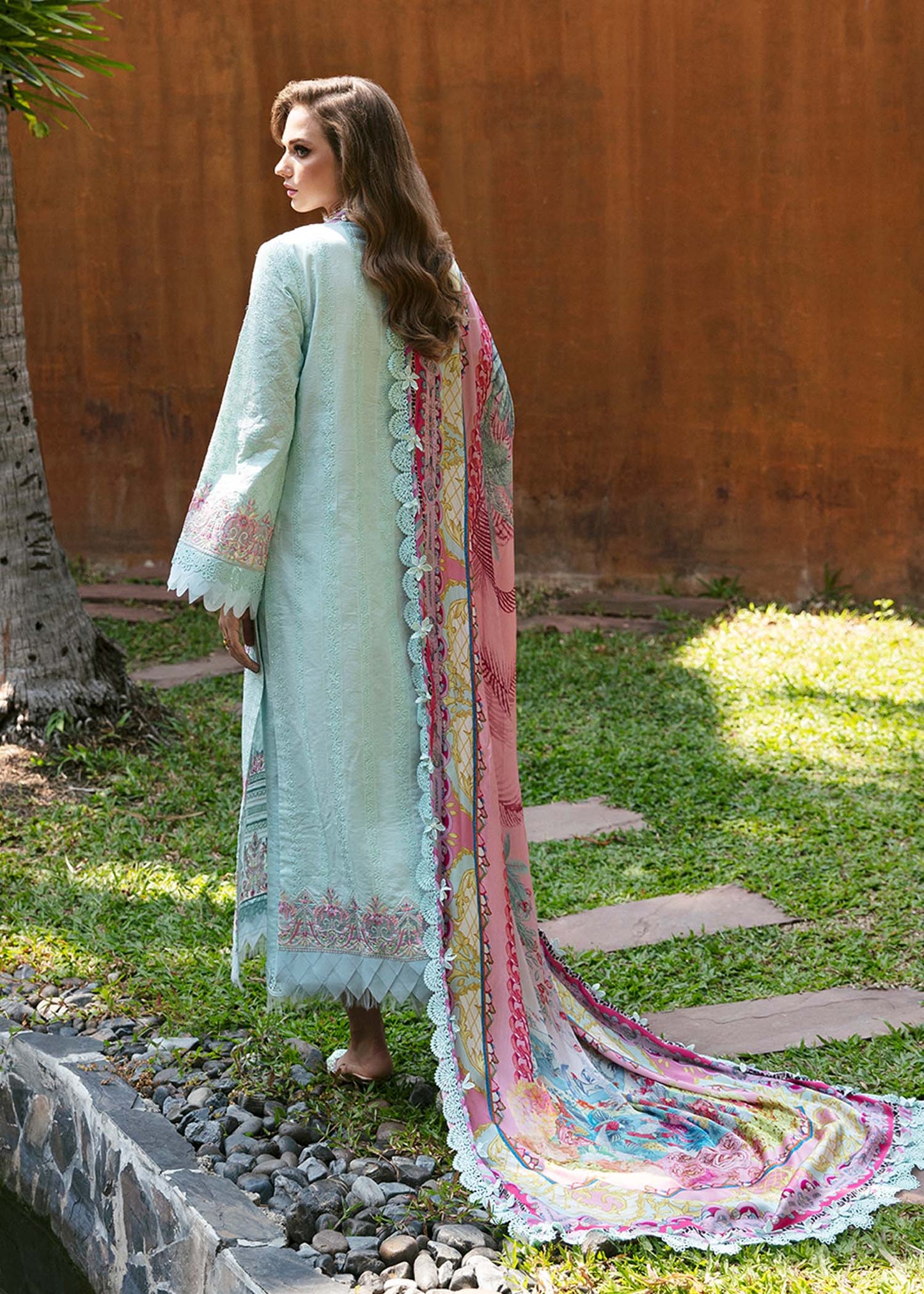 Kanwal Malik | Sareen Luxury Lawn 24 | Lilly - Pakistani Designer Dress - by Kanwal Malik | Type: Luxury - 100% Original at Saira Sultan
