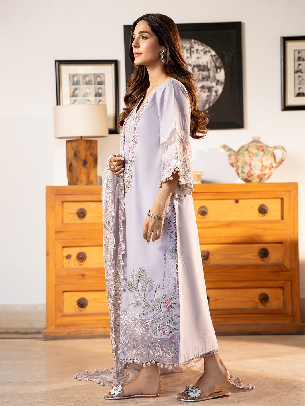 Izel | Mahveen Festive Lawn 25 | LAMIA XL Lilac Lawn