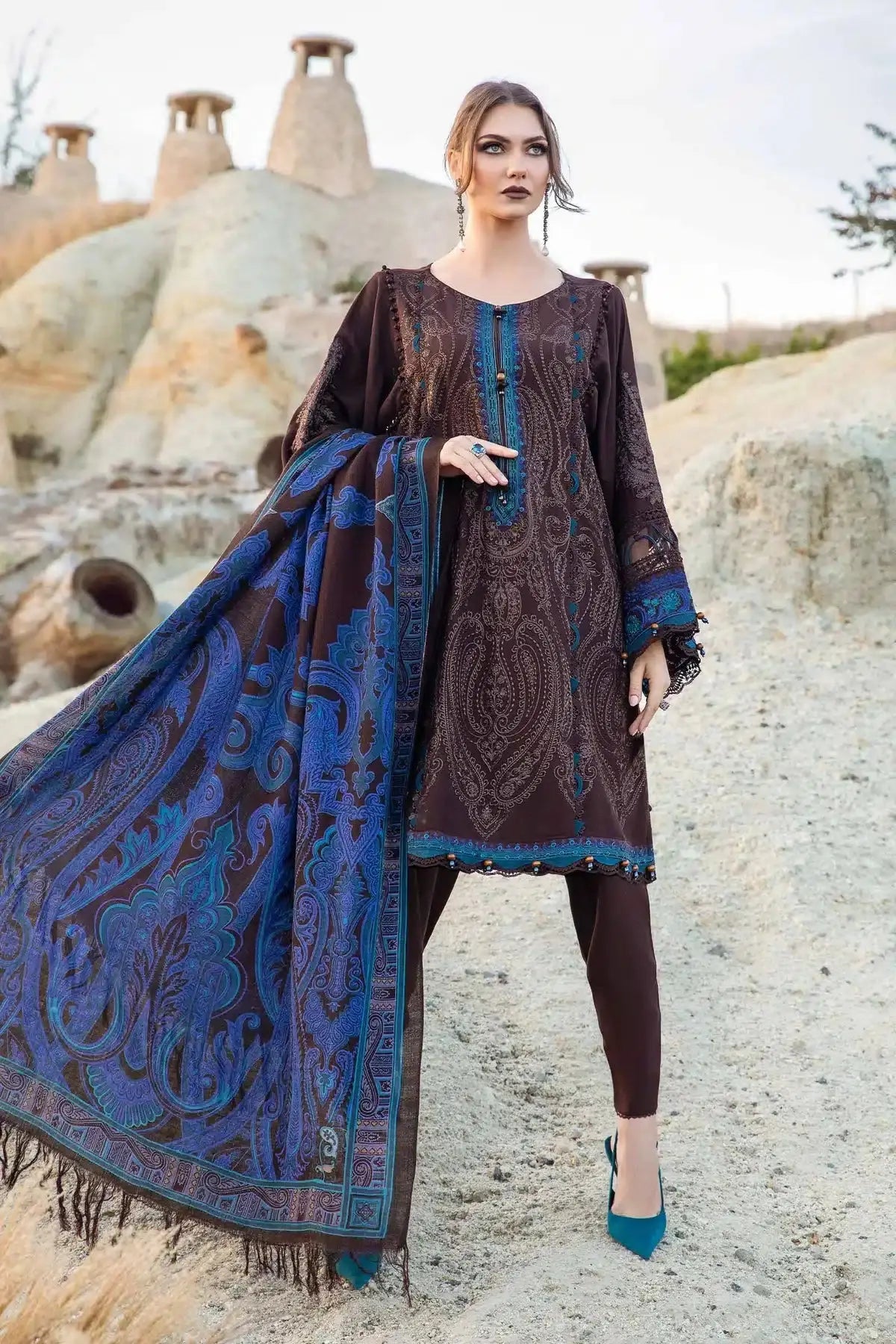 Maria B | M Prints Winter 23 | MPT-2008-B - Pakistani Designer Dress - by Maria B | Type: Luxury - 100% Original at Saira Sultan
