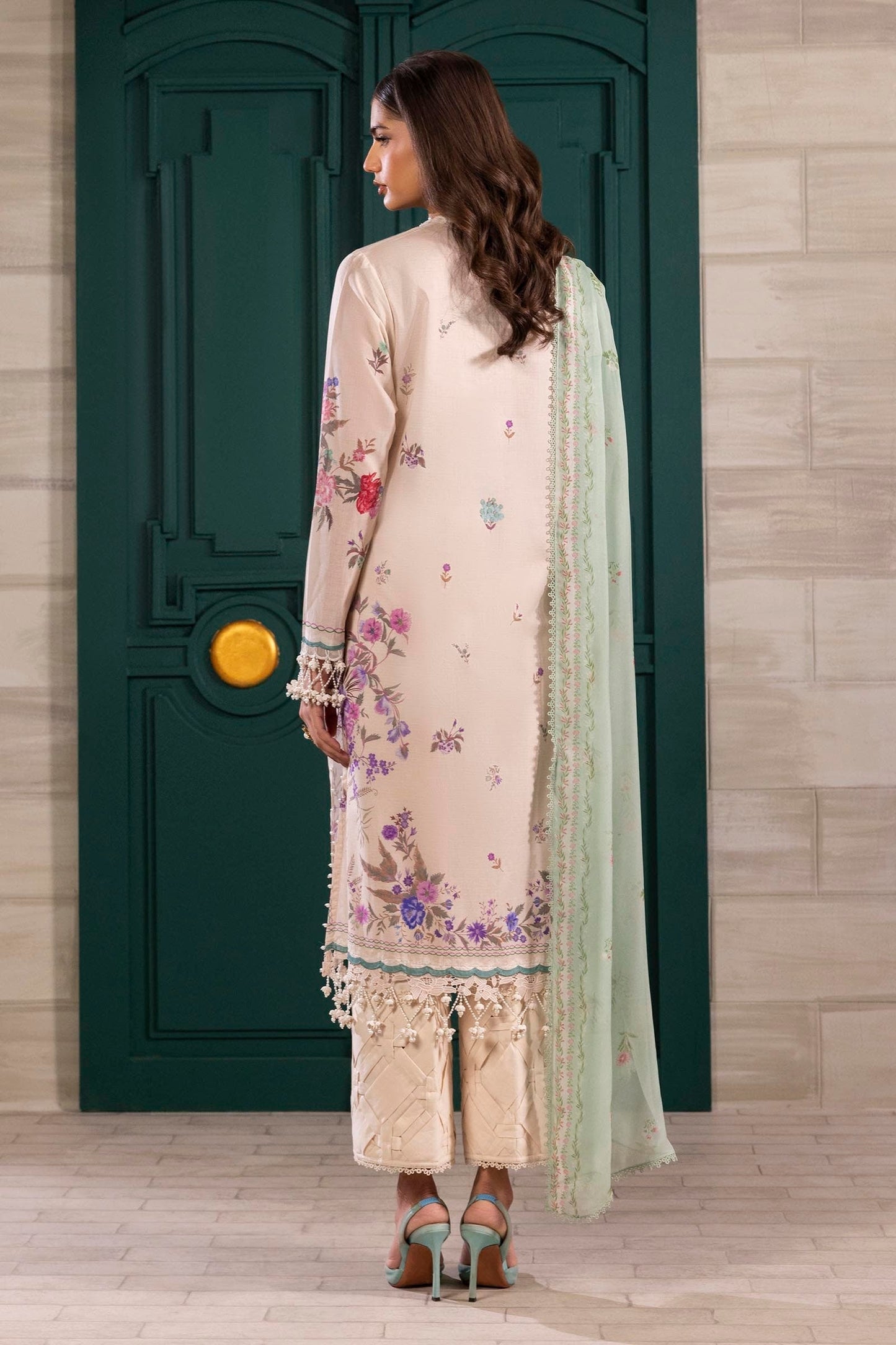 Sana Safinaz | Muzlin Spring 25 | M251-028A-3CI S Pale Peach Lawn