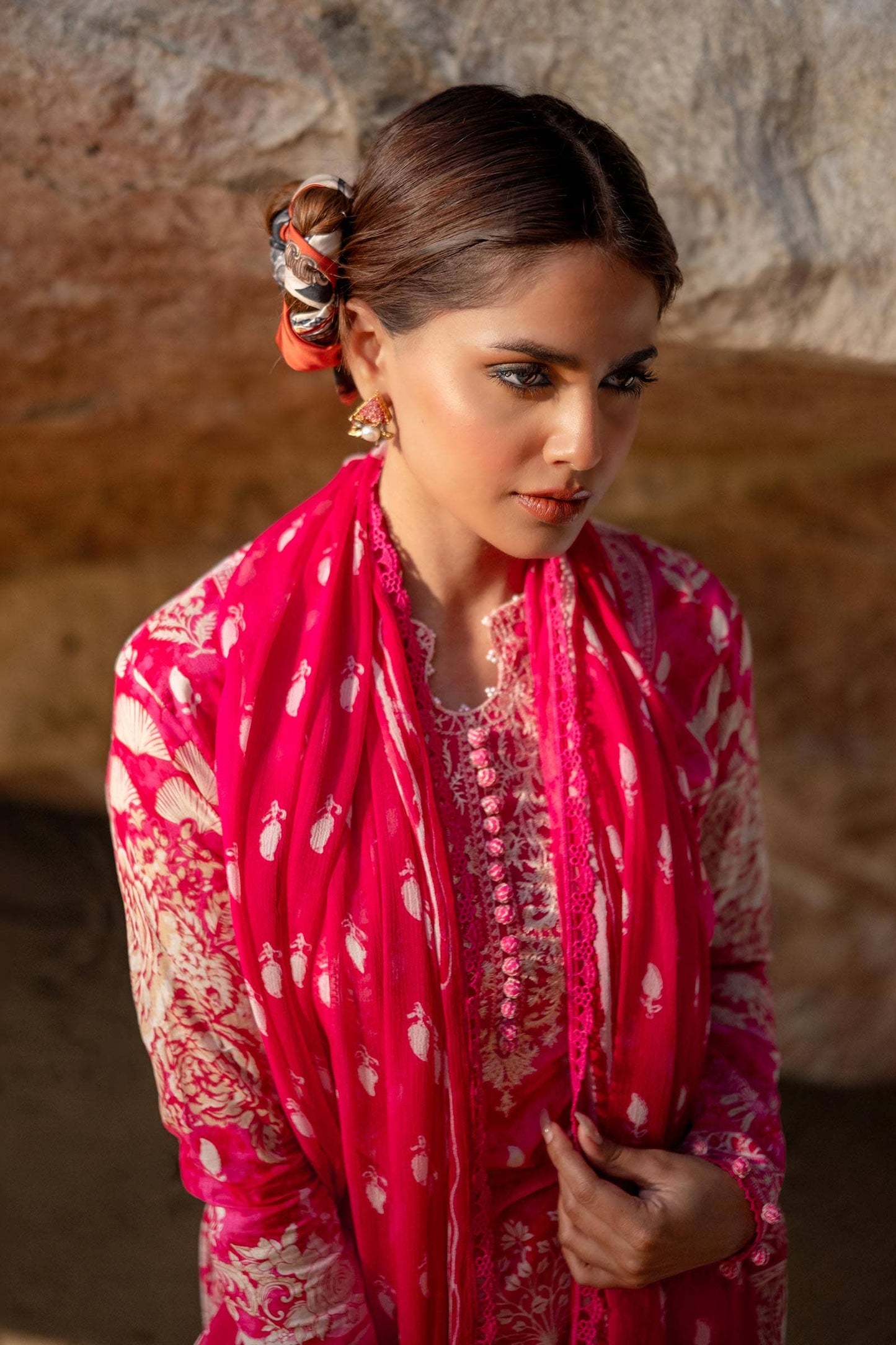Sana Safinaz | Mahay Spring 24 | H241-005A-3CI - Pakistani Designer Dress - by Sana Safinaz | Type: Luxury - 100% Original at Saira Sultan