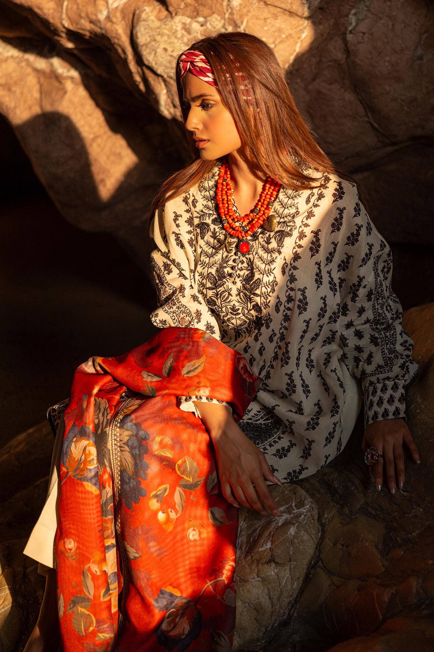 Sana Safinaz | Mahay Spring 24 | H241-006A-2BS - Pakistani Designer Dress - by Sana Safinaz | Type: Luxury - 100% Original at Saira Sultan