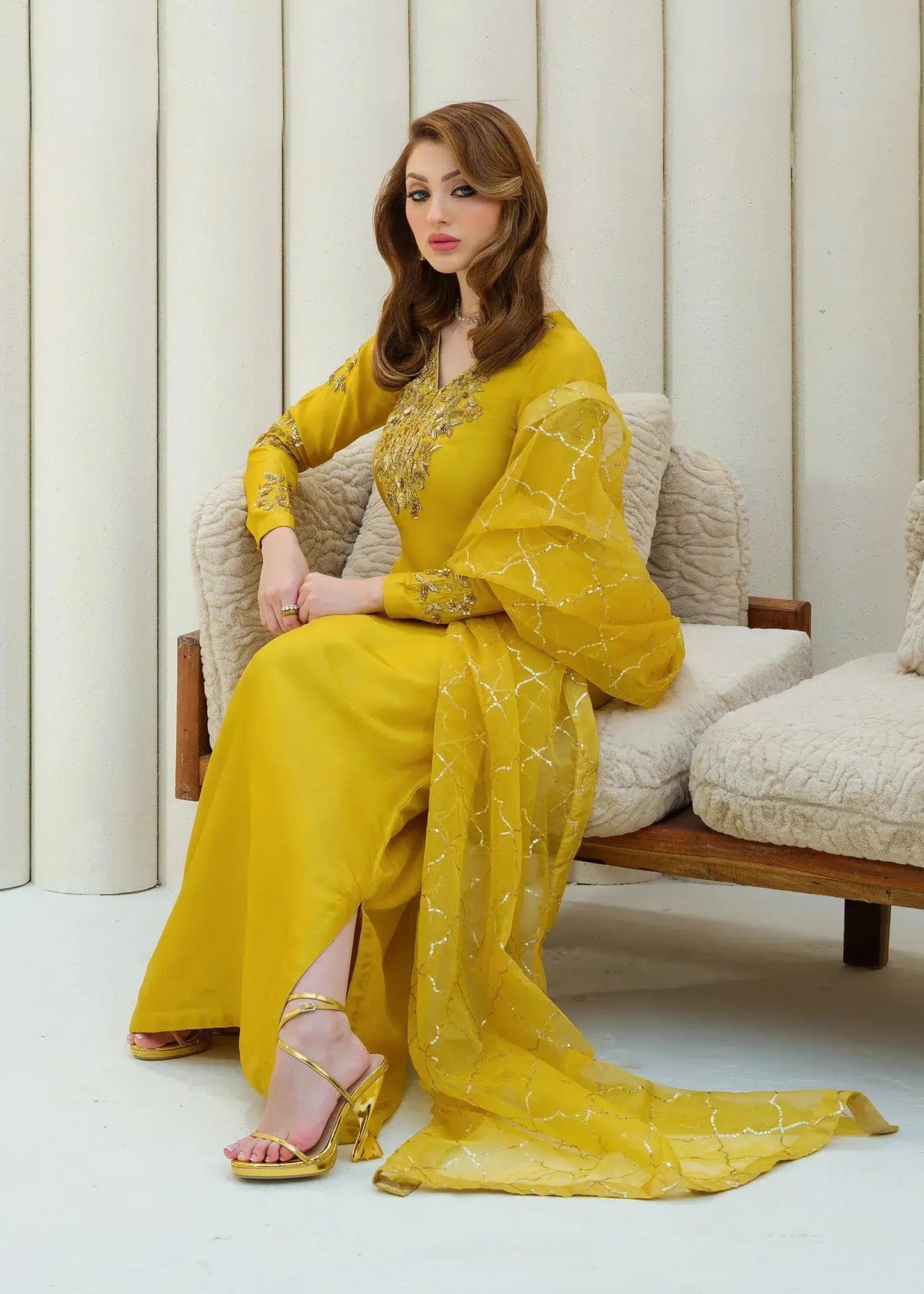 Mahum Asad | Forever and Ever Formals | Lyra - Pakistani Designer Dress - by Mahum Asad | Type: Formal - 100% Original at Saira Sultan