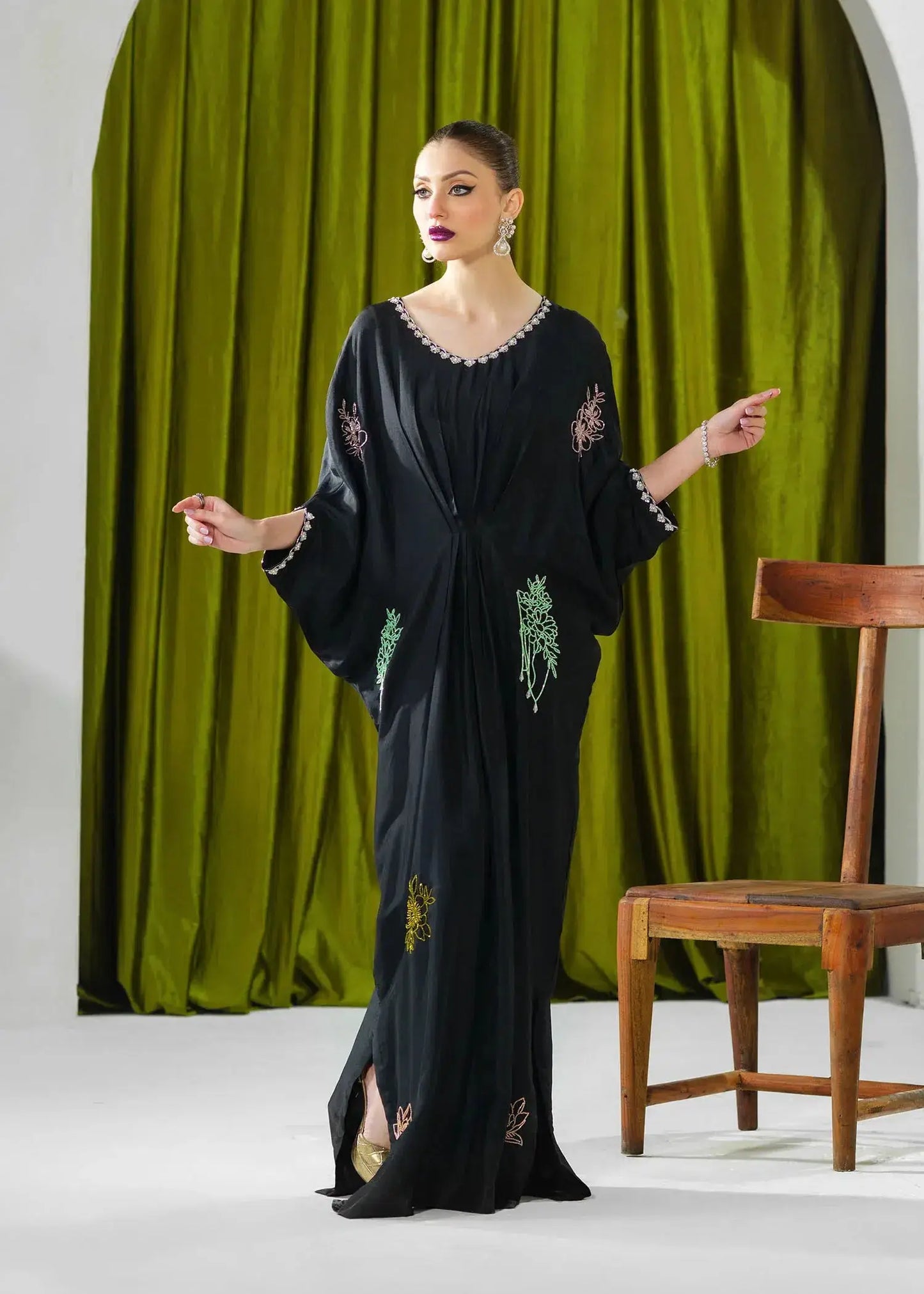 Mahum Asad | Forever and Ever Formals | Midnight - Pakistani Designer Dress - by Mahum Asad | Type: Formal - 100% Original at Saira Sultan