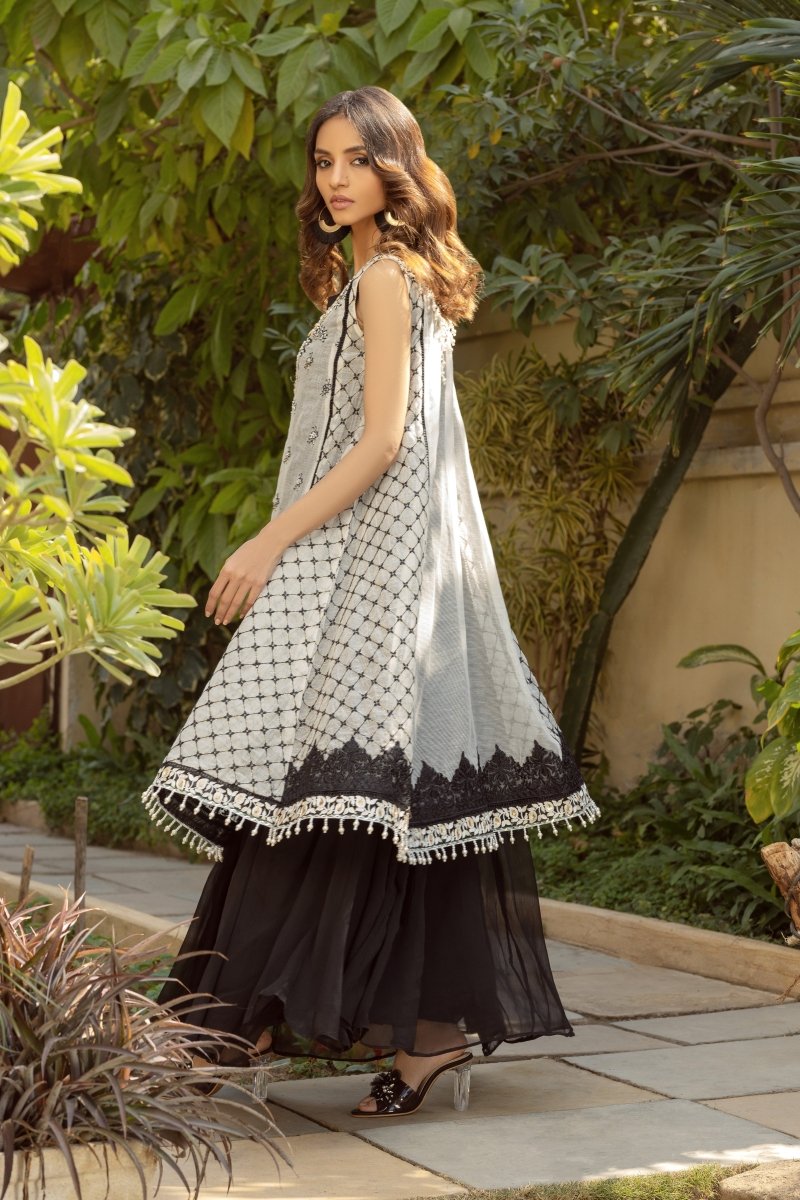 Panache | Pret | Majestic Monotony