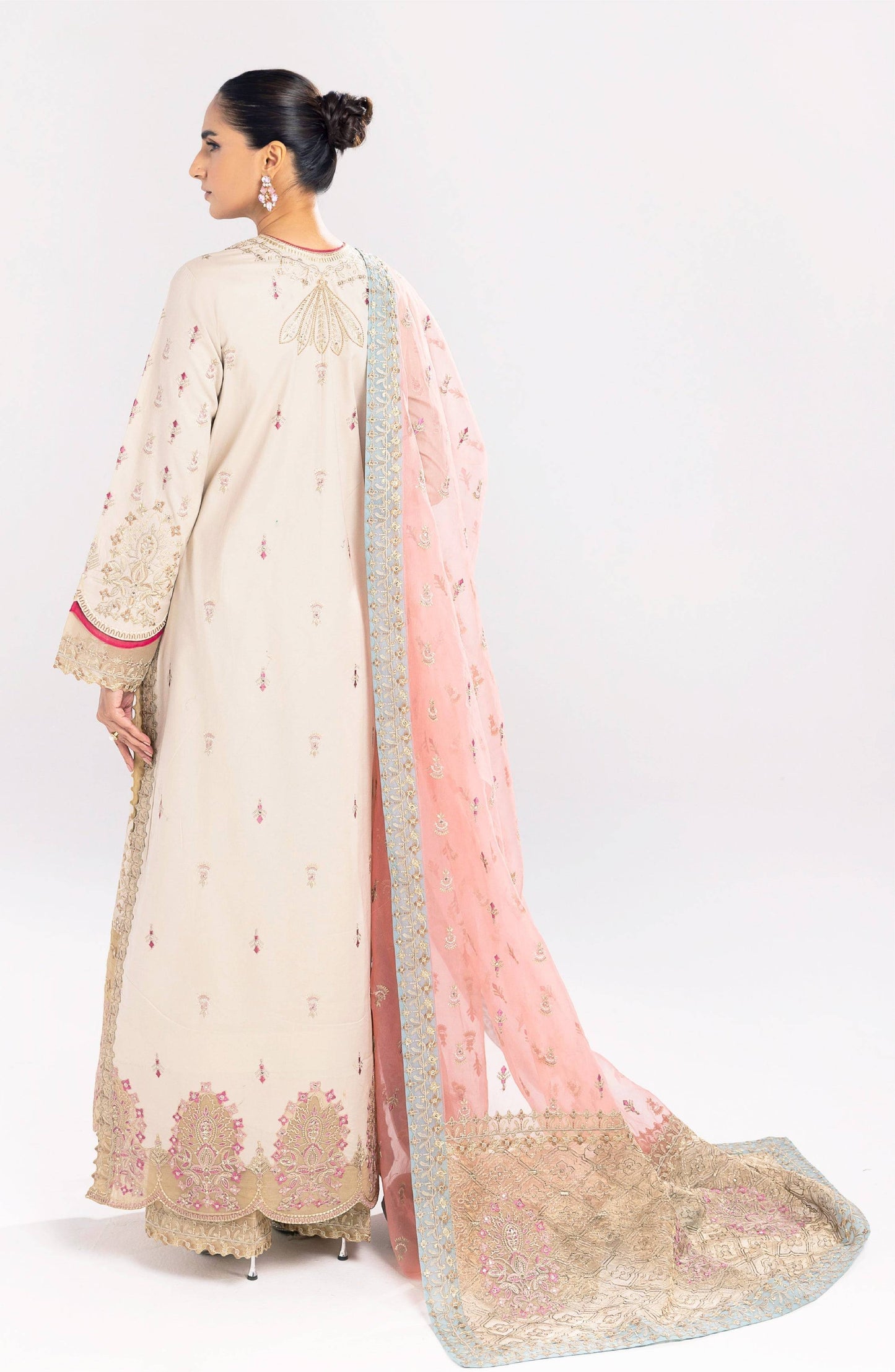 Maryum N Maria | Eid Luxury Lawn 24 | Alizeh - Pakistani Designer Dress - by Maryum N Maria | Type: Luxury - 100% Original at Saira Sultan