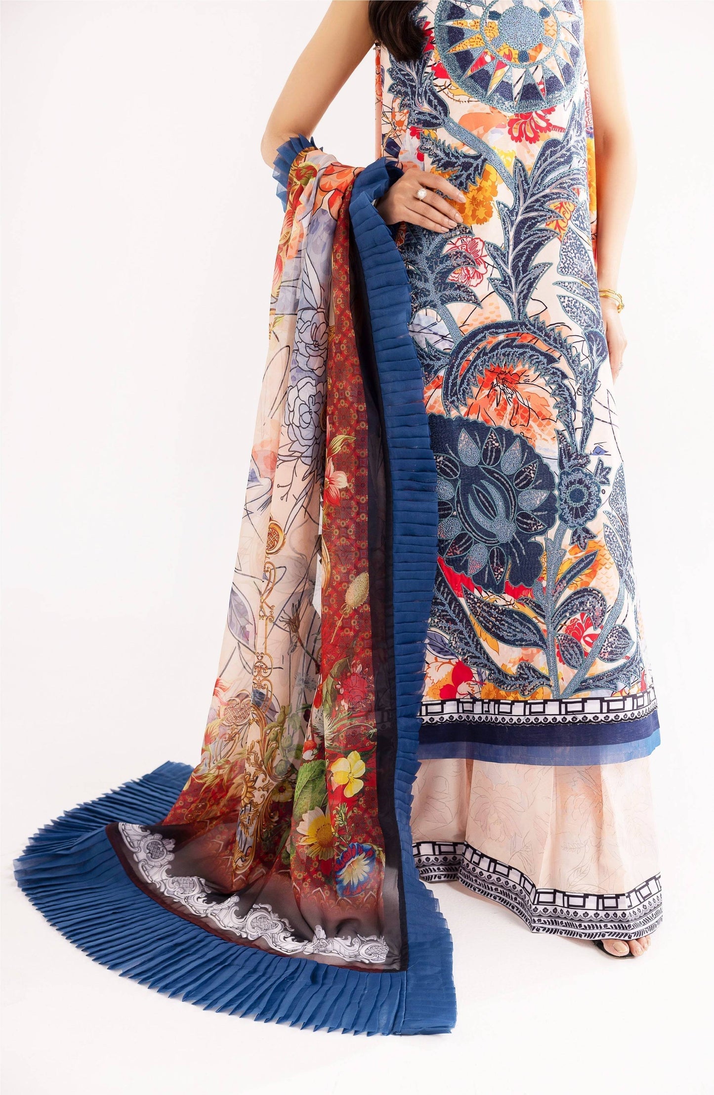 Maryum N Maria | Eid Luxury Lawn 24 | Shafaq - Pakistani Designer Dress - by Marym N Maria | Type: Luxury - 100% Original at Saira Sultan