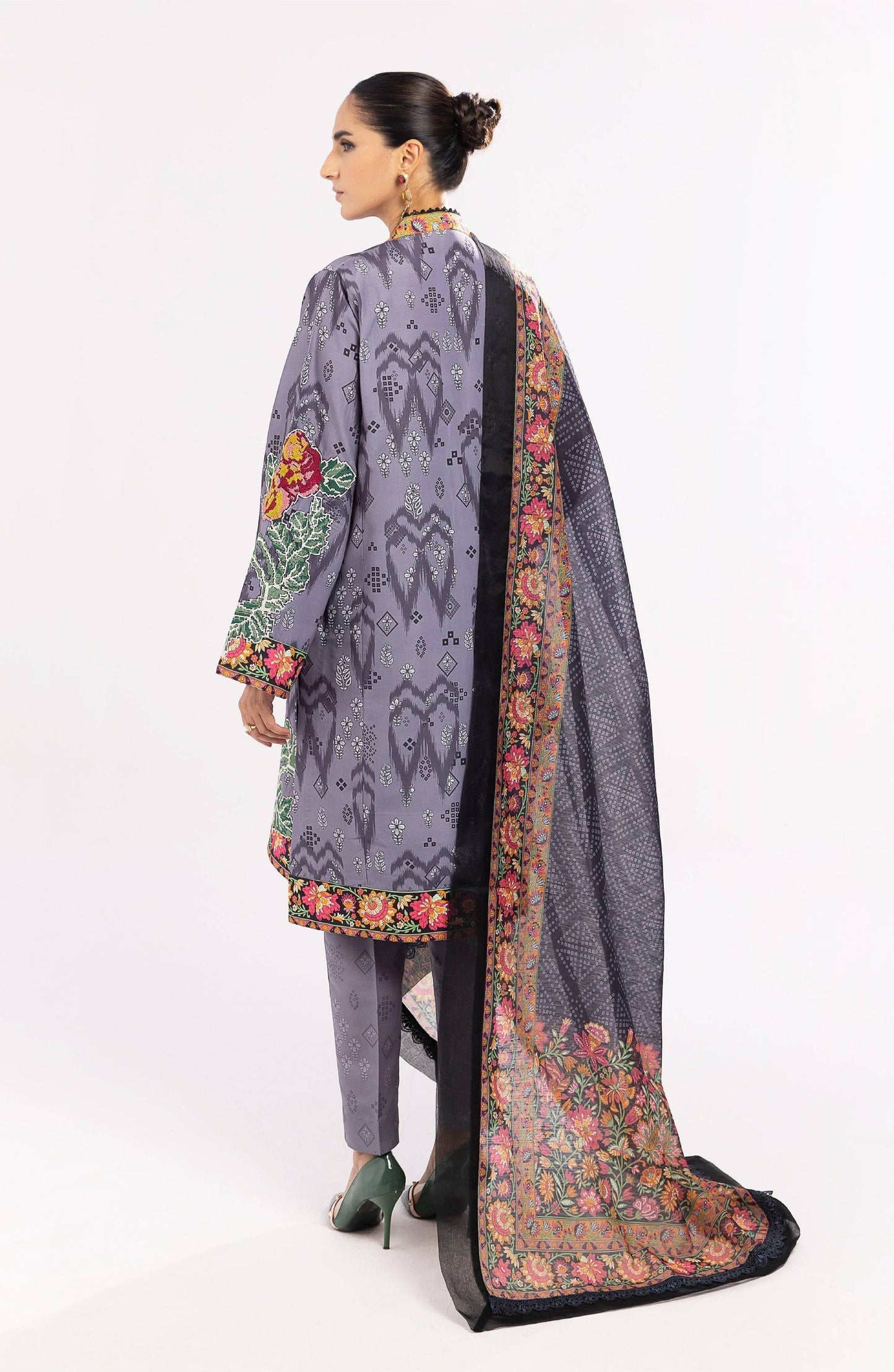 Maryum N Maria | Eid Luxury Lawn 24 | Nazm - Pakistani Designer Dress - by Marym N Maria | Type: Luxury - 100% Original at Saira Sultan