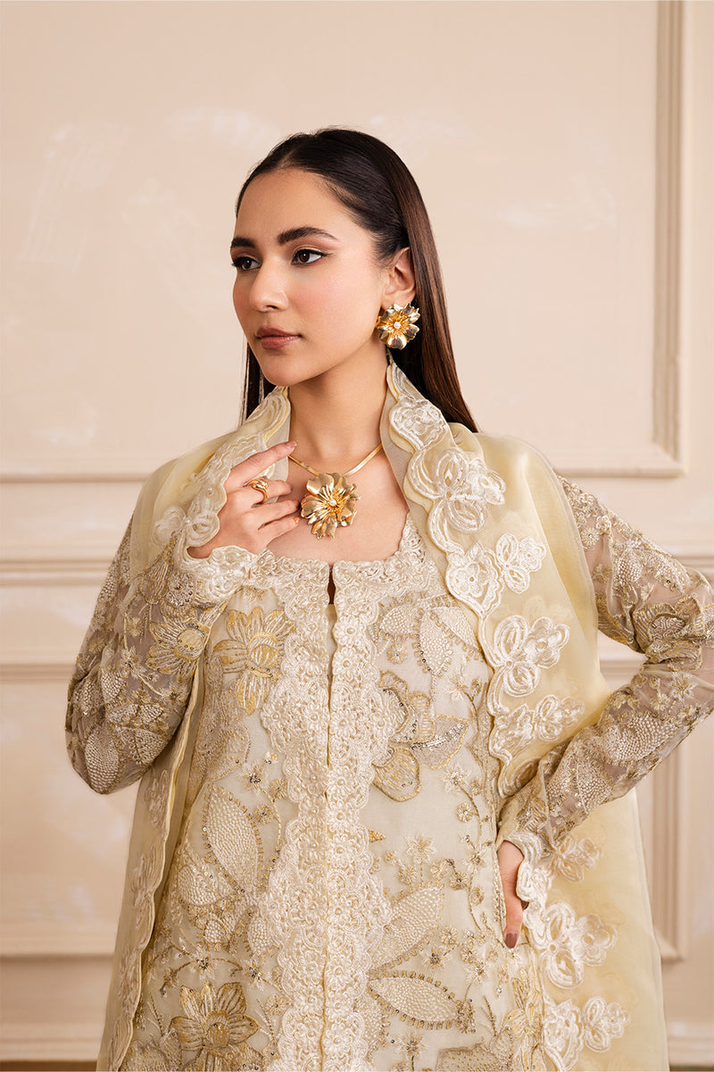 Maryum N Maria | Sia Collection 25 | AMANI L Cream