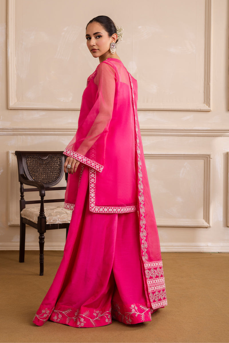 Maryum N Maria | Sia Collection 25 | ELIZA M Hot Pink Net