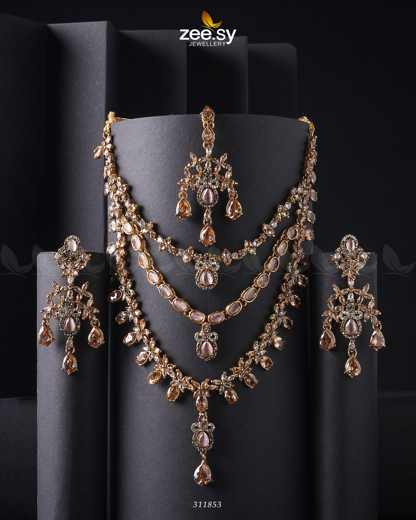 Sonya's Necklace Set Golden Pink