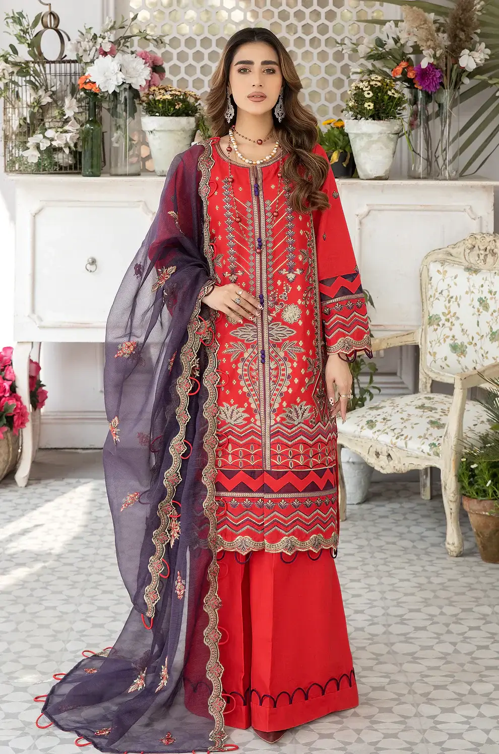 Mohagni | Muntazir Luxury Lawn 24 | AM-10 - Pakistani Designer Dress - by Mohagni | Type: Luxury - 100% Original at Saira Sultan