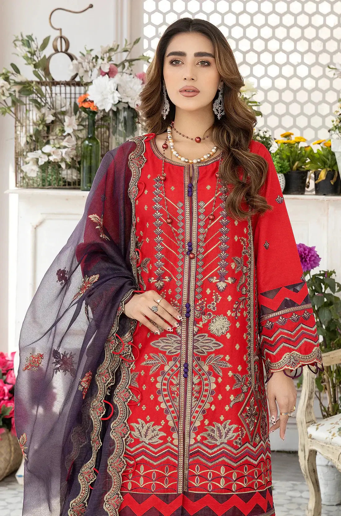 Mohagni | Muntazir Luxury Lawn 24 | AM-10 - Pakistani Designer Dress - by Mohagni | Type: Luxury - 100% Original at Saira Sultan