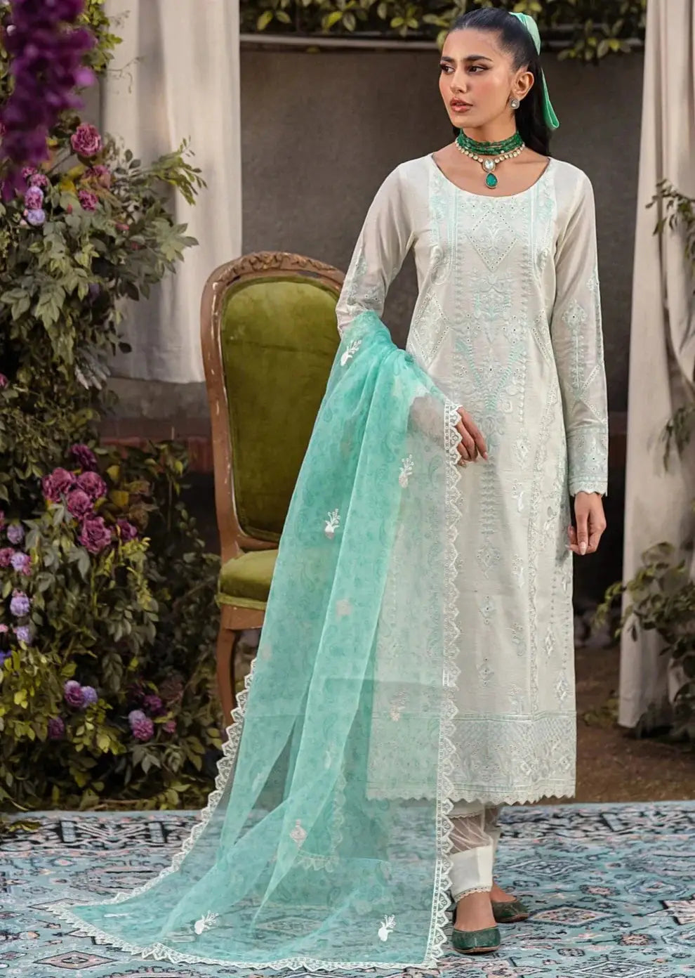 Mohagni | Muntazir Luxury Lawn 24 | CM-03 - Pakistani Designer Dress - by Mohagni | Type: Luxury - 100% Original at Saira Sultan