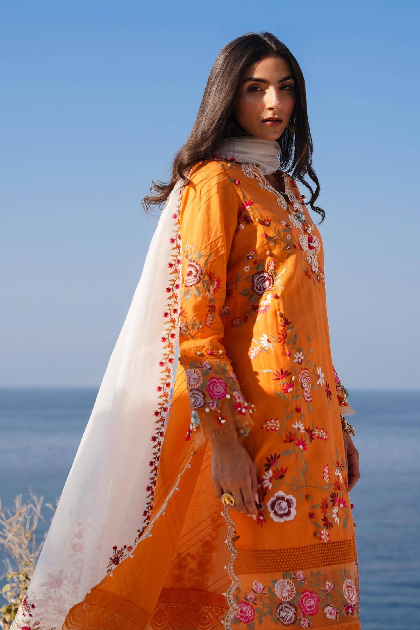 Sana Safinaz | Muzlin Spring 24 | M241-002B-CX - Pakistani Designer Dress - by Sana Safinaz | Type: Luxury - 100% Original at Saira Sultan
